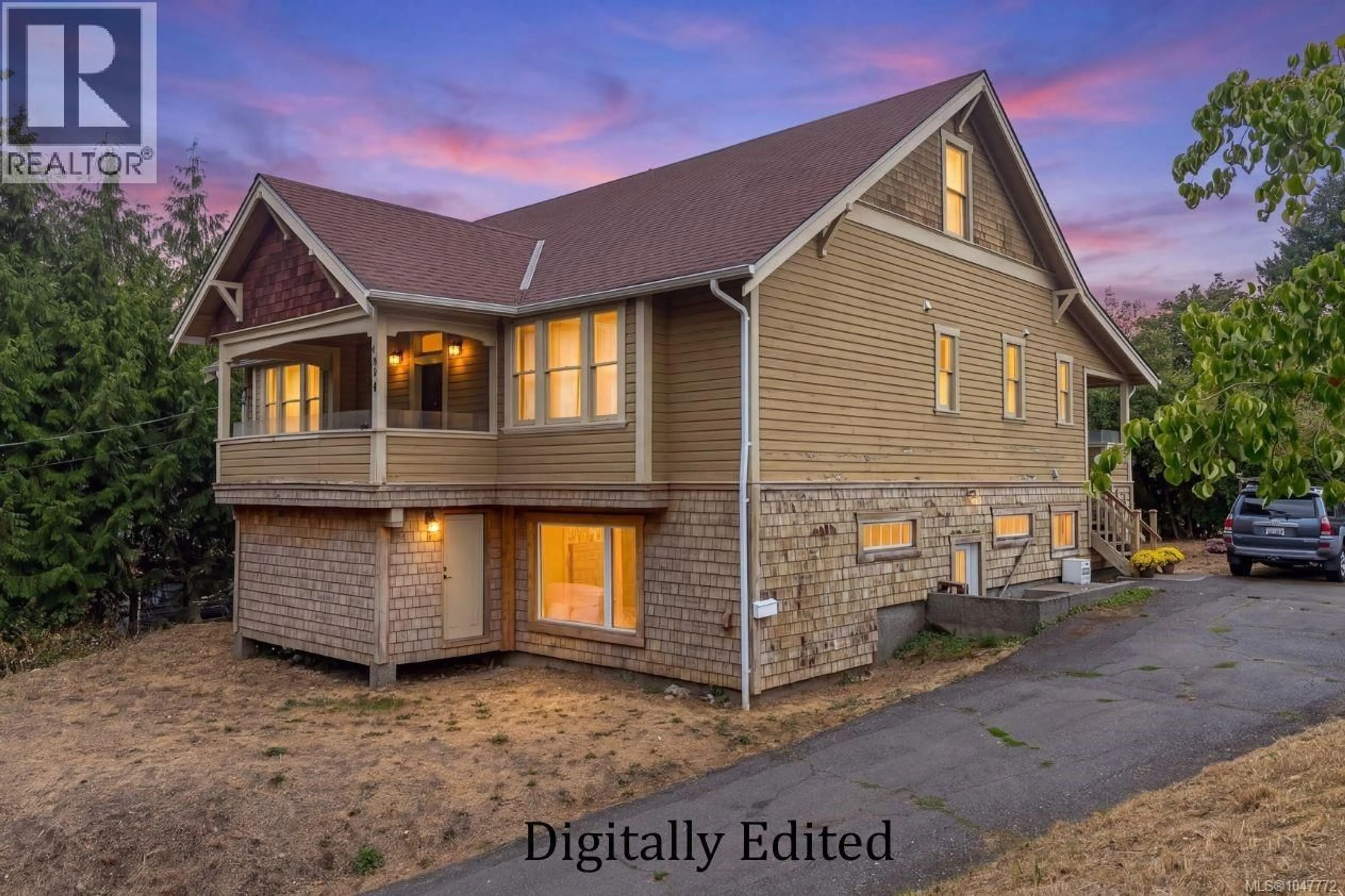 A pic from outside/outdoor area/front of a property/back of a property/a pic from drone, building for 1094 ISLAY STREET, Duncan British Columbia V9L2E1