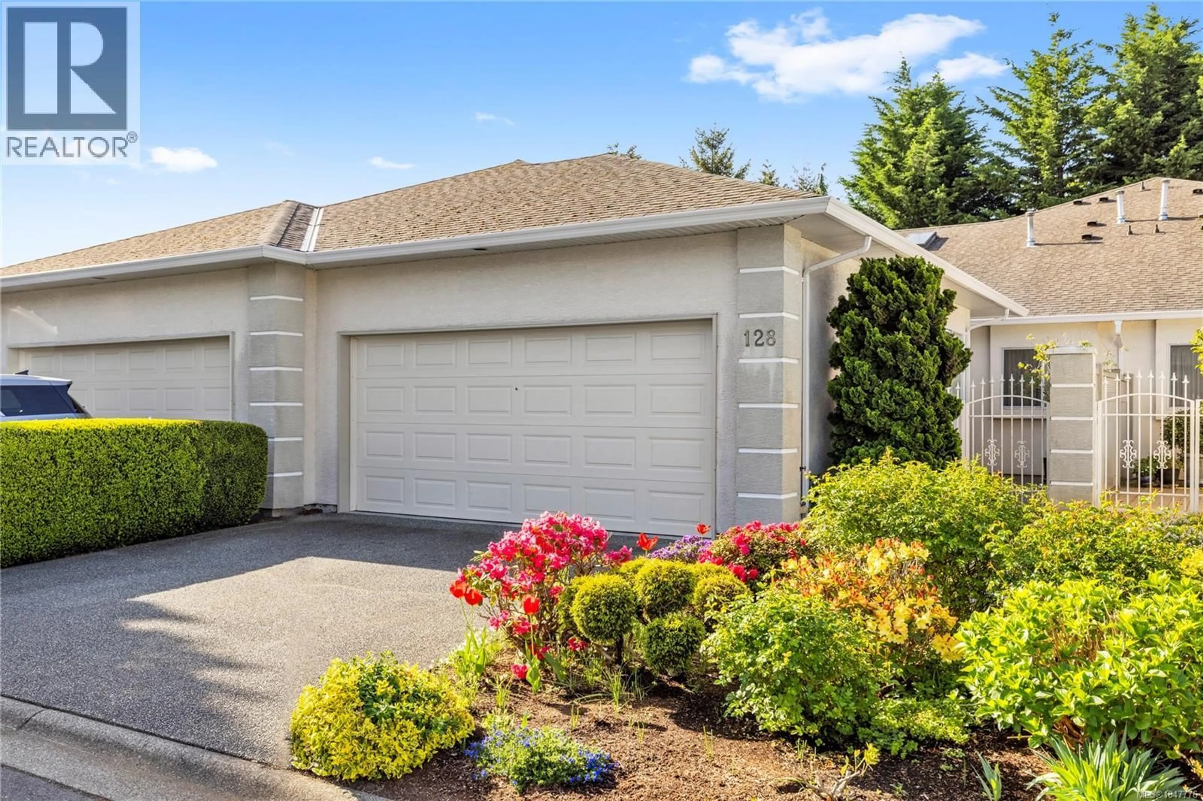 Home with vinyl exterior material, street for 128 OCEAN WALK DRIVE, Nanaimo British Columbia V9V1N2