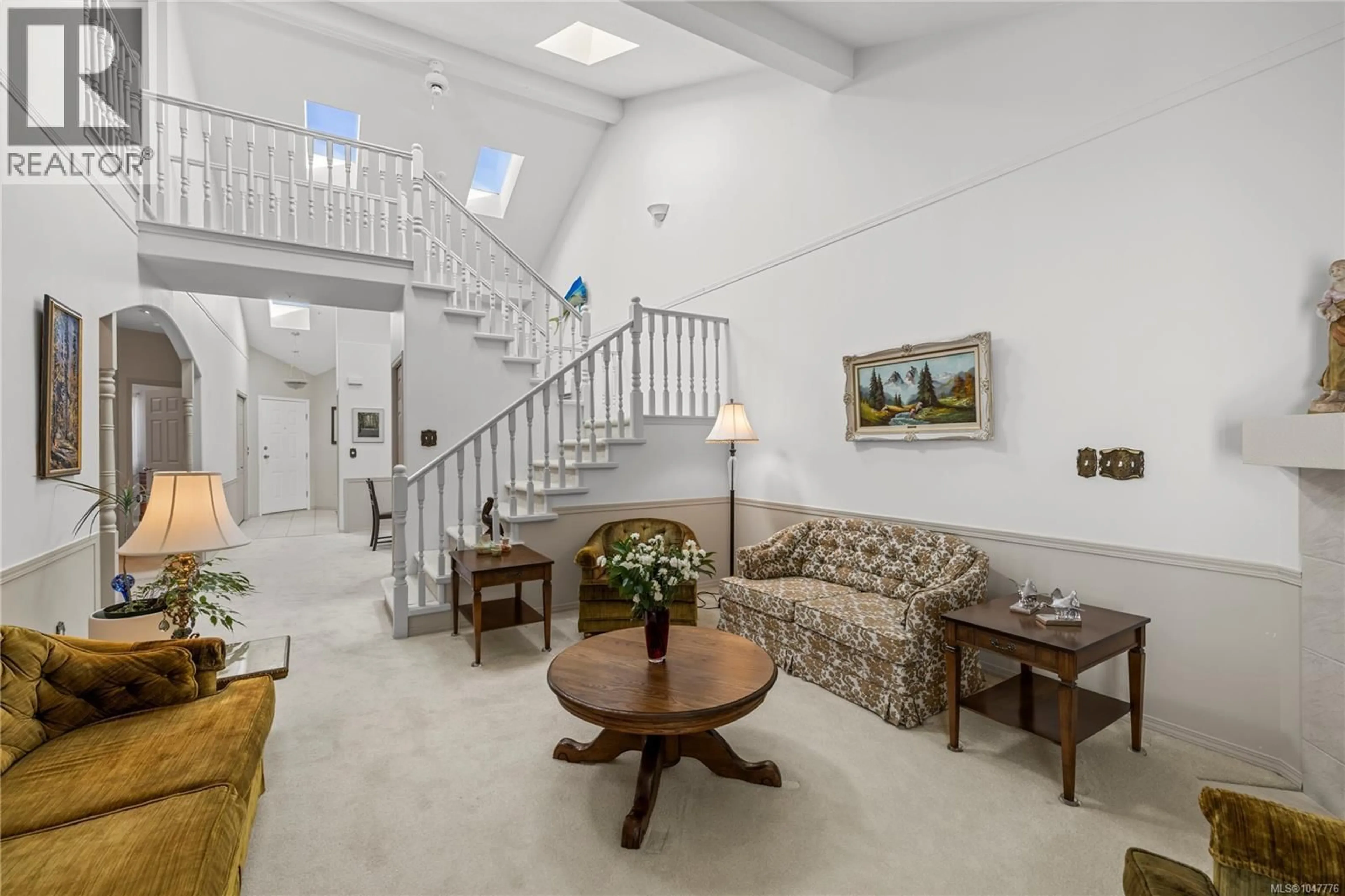 Indoor foyer for 128 OCEAN WALK DRIVE, Nanaimo British Columbia V9V1N2