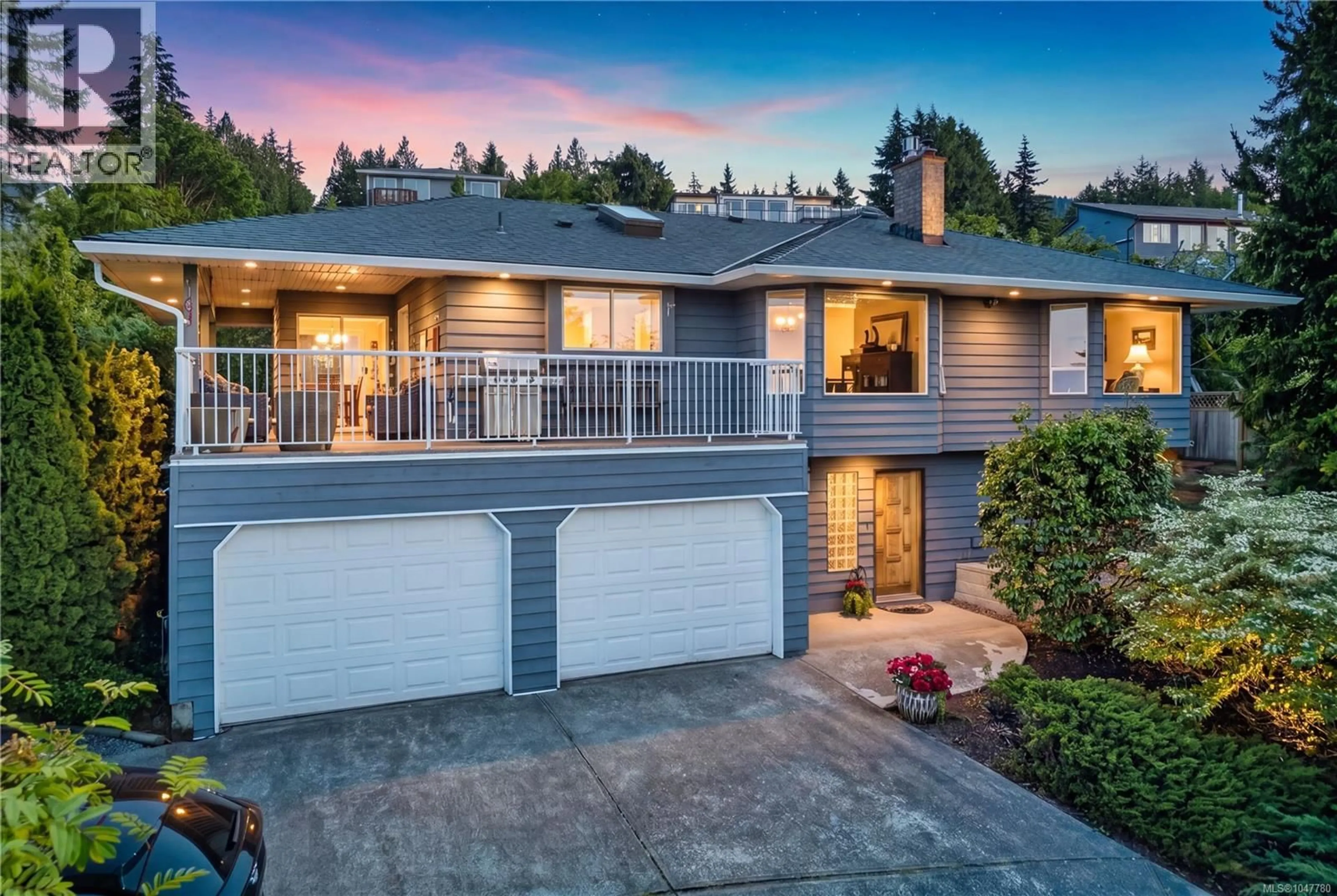 Home with vinyl exterior material, unknown for 8109 NORTHWIND DRIVE, Lantzville British Columbia V0R2H0