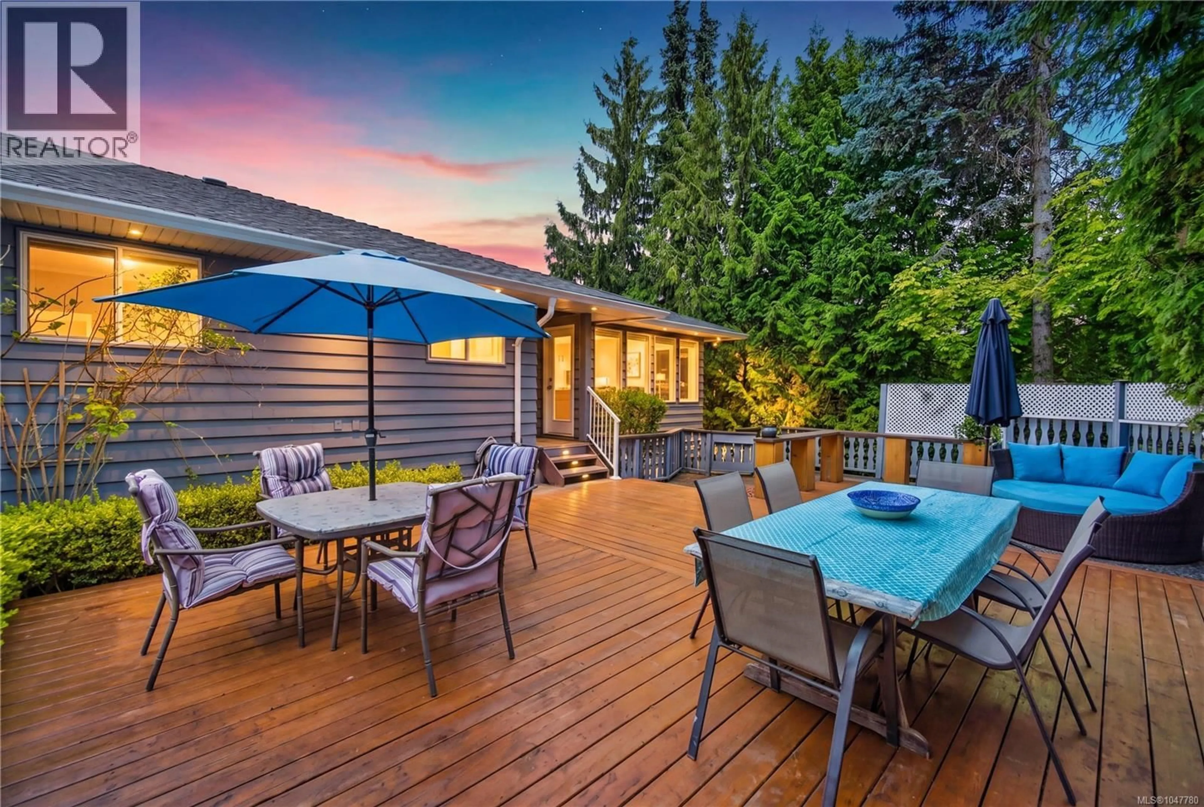 Patio, street for 8109 NORTHWIND DRIVE, Lantzville British Columbia V0R2H0