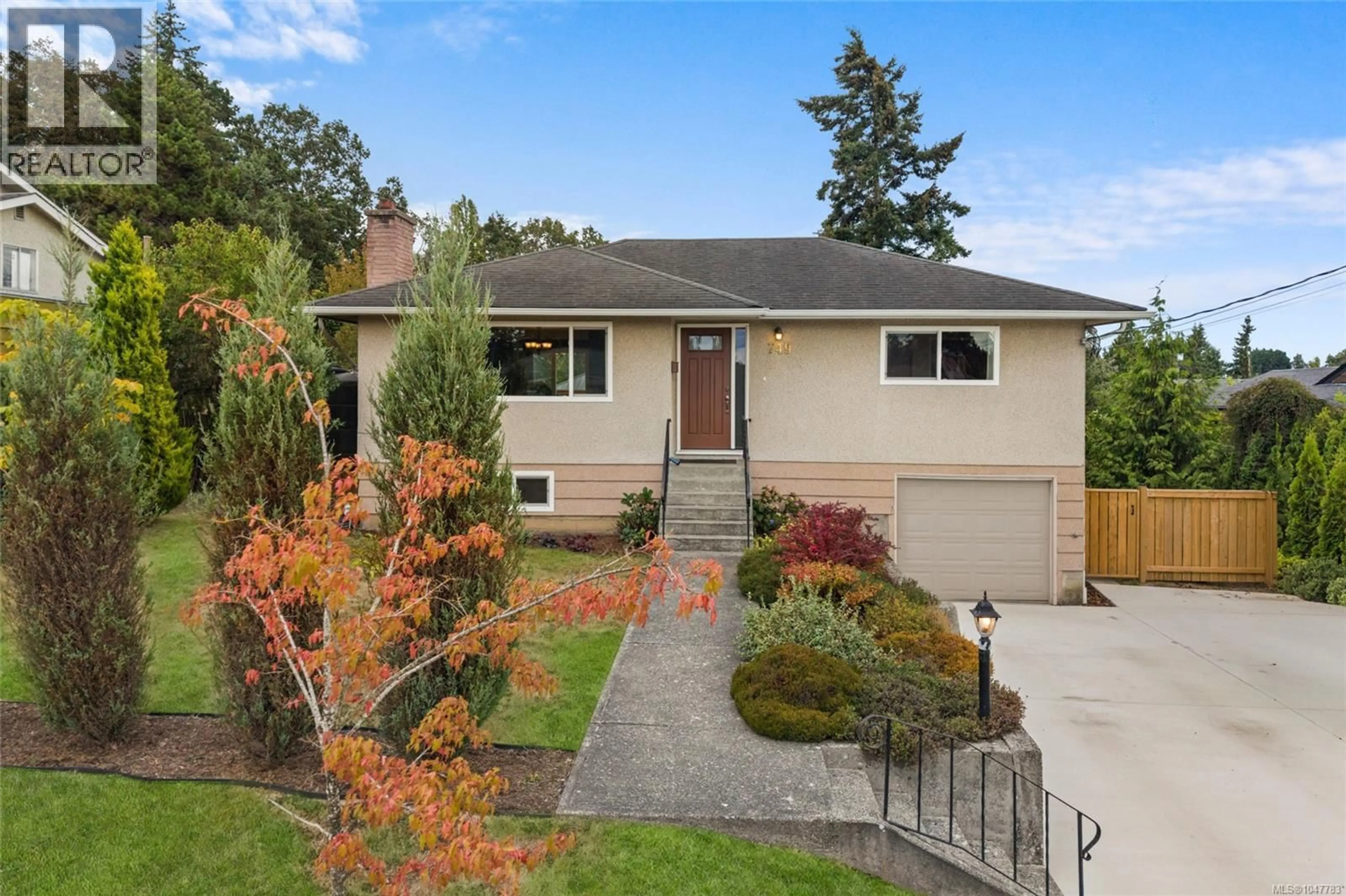 Unknown for 749 LILY AVENUE, Saanich British Columbia V8X3R7