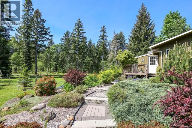 5427 WILDWOOD ROAD, Courtenay 5