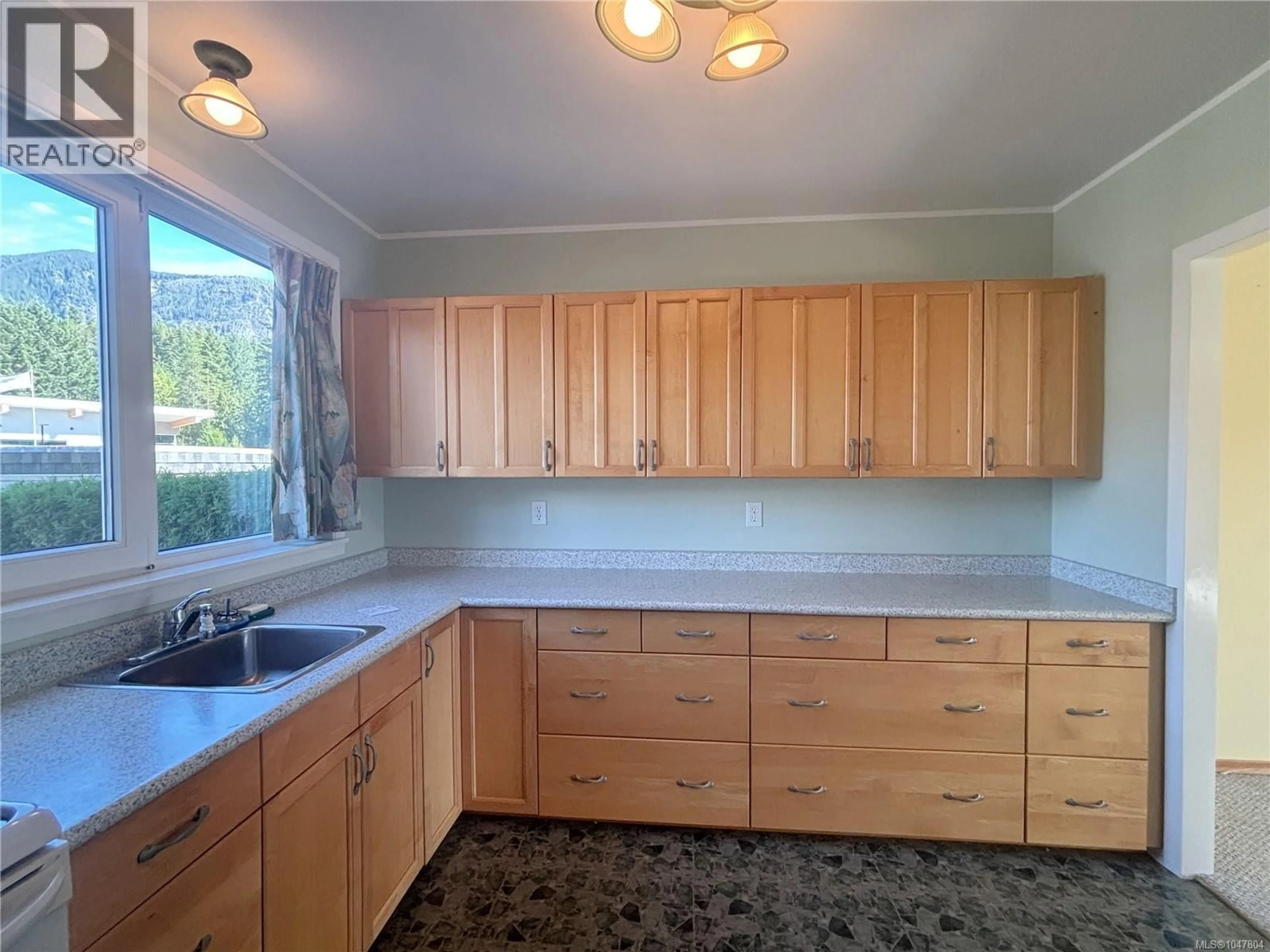 Standard kitchen, unknown for 504 MAQUINNA CRESCENT, Gold River British Columbia V0P1G0