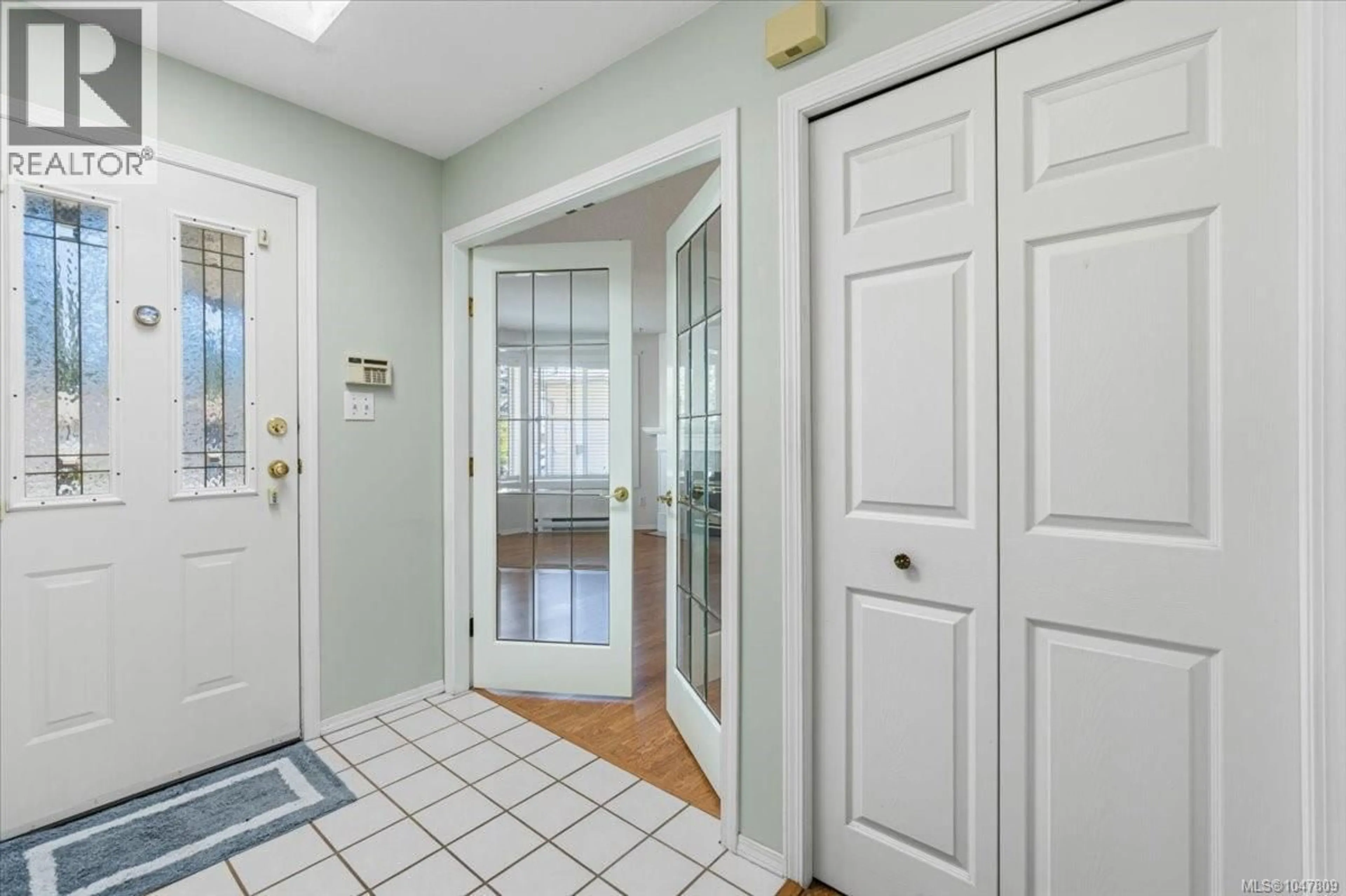 Indoor entryway for 3115 ROCK CITY ROAD, Nanaimo British Columbia V9T1T5