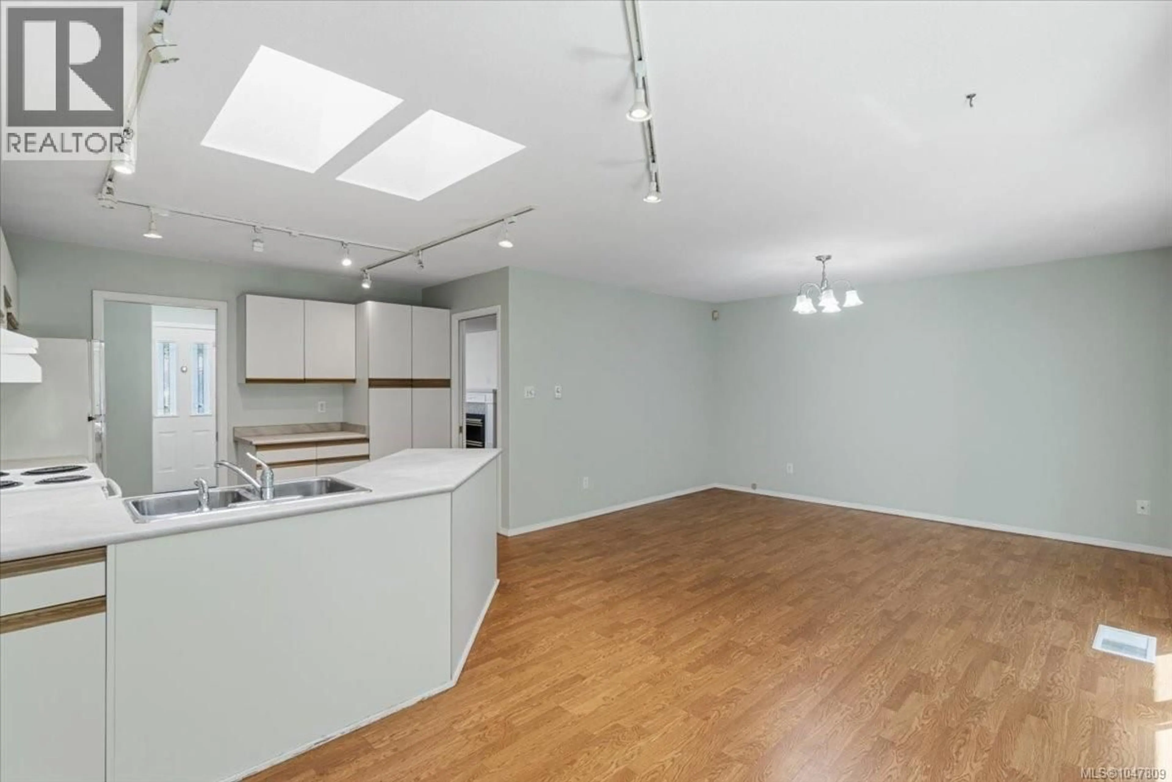 Standard kitchen, unknown for 3115 ROCK CITY ROAD, Nanaimo British Columbia V9T1T5