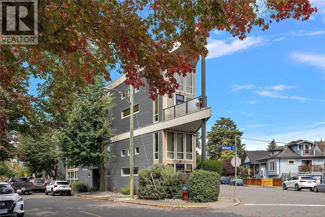 7 - 407 WILLIAM STREET, Victoria 2