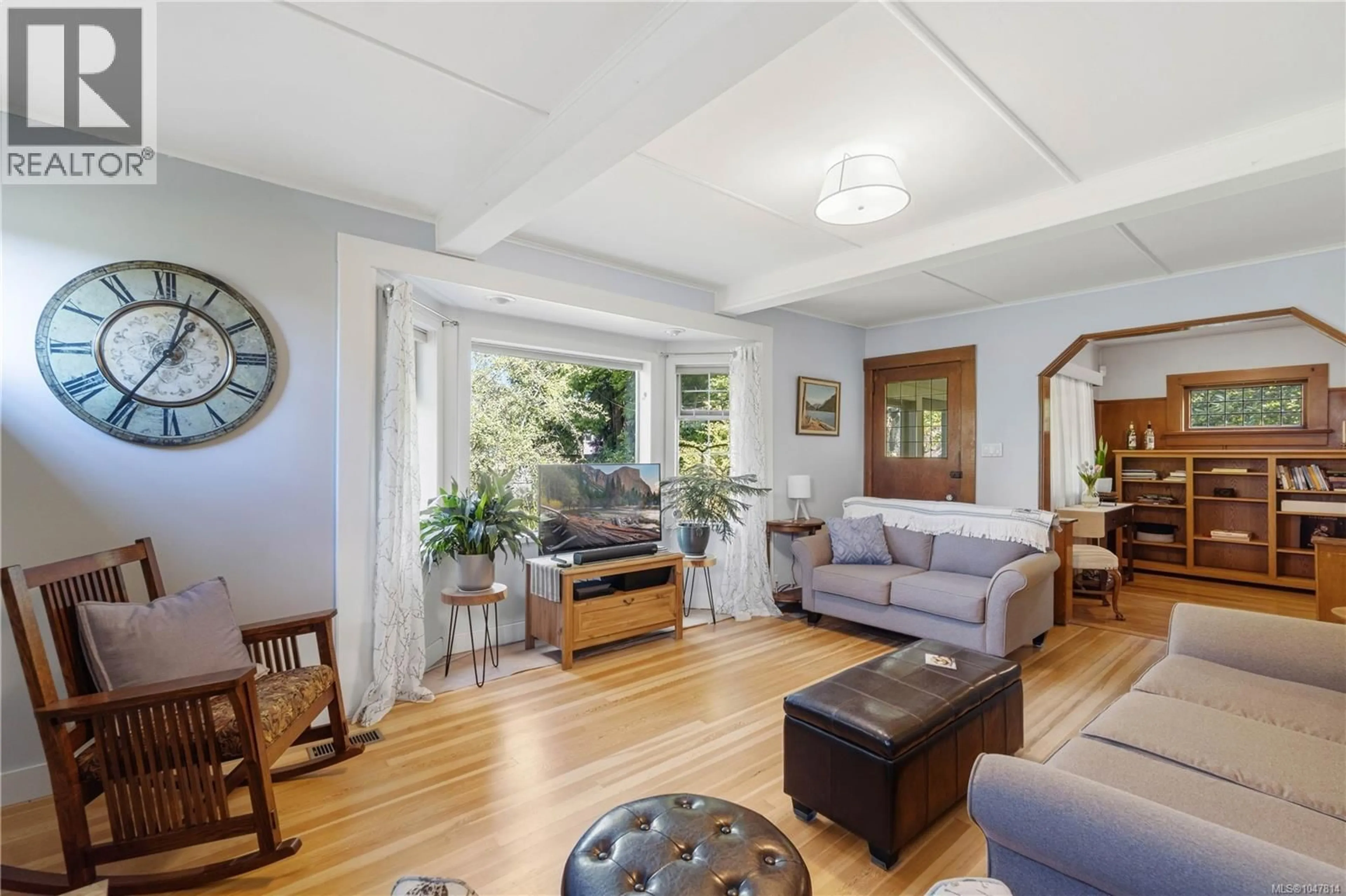 Living room with furniture, unknown for 4244 JOHNSTON ROAD, Port Alberni British Columbia V9Y5M9