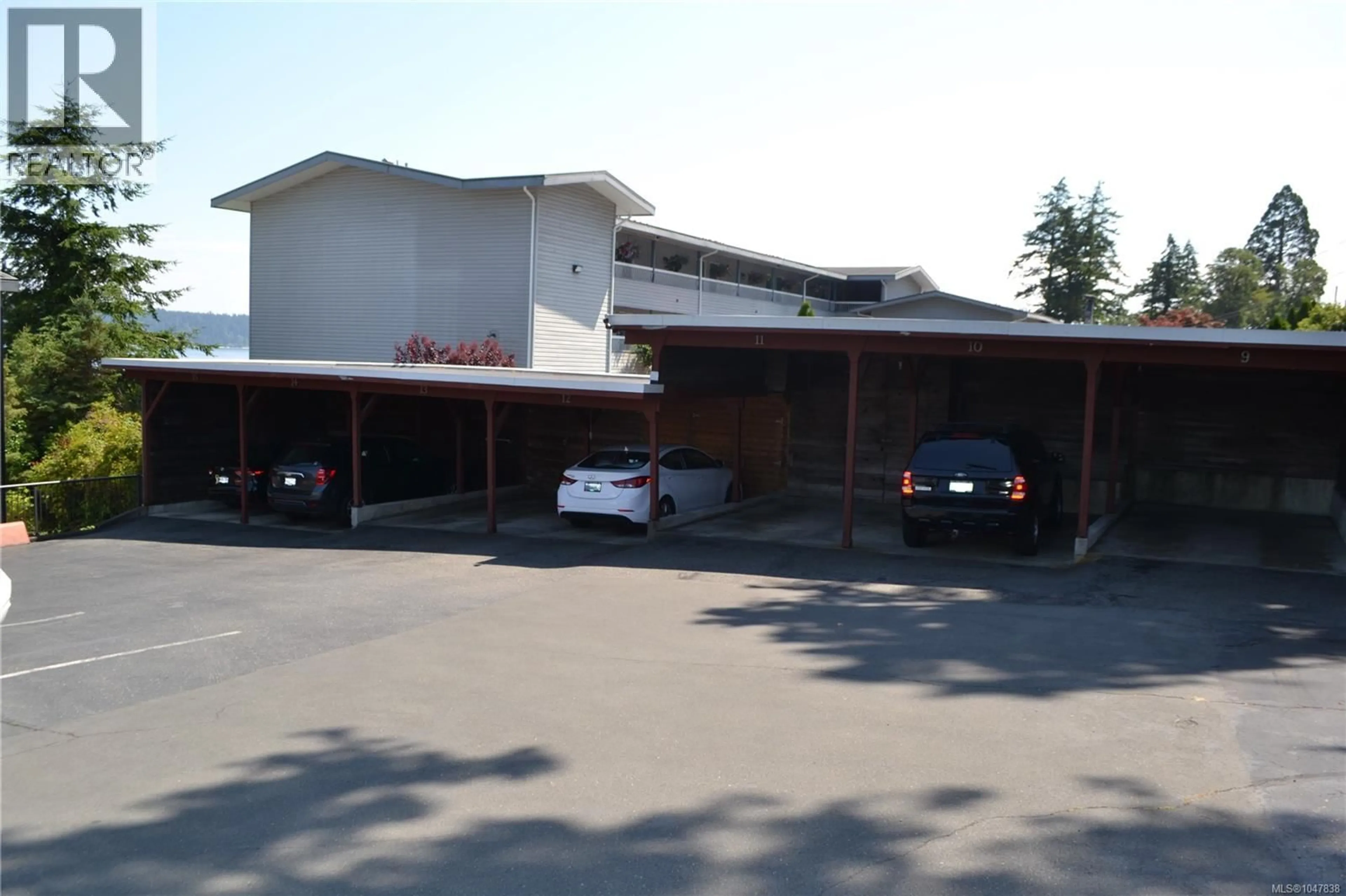 Unknown for 1 - 523 ISLAND HIGHWAY, Campbell River British Columbia