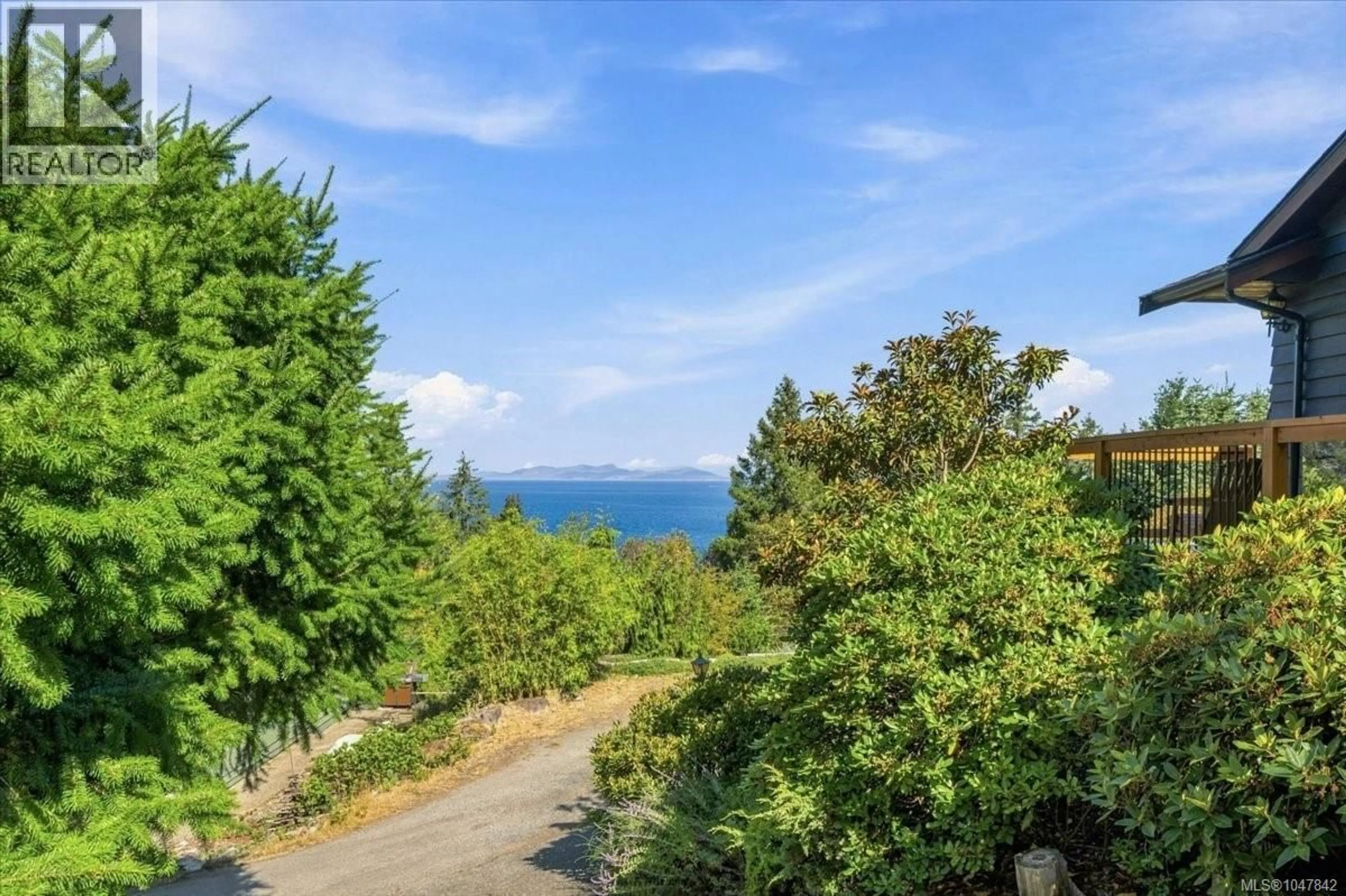 A pic from outside/outdoor area/front of a property/back of a property/a pic from drone, water/lake/river/ocean view for 3141 SWALLOW CRESCENT, Nanoose Bay British Columbia V9P9J2