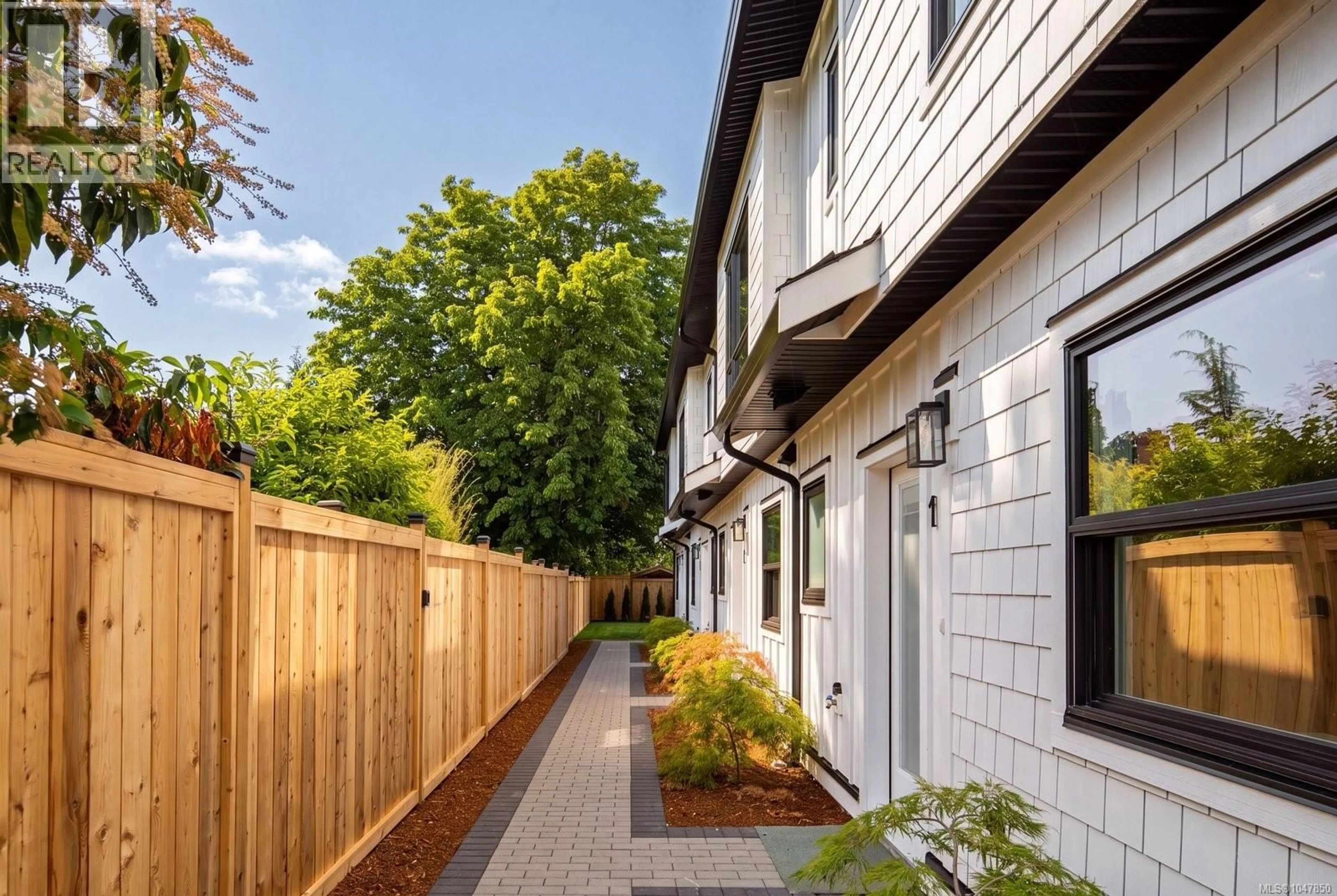 Home with brick exterior material, street for 3 - 2118 PENTLAND ROAD, Oak Bay British Columbia V8S2W4