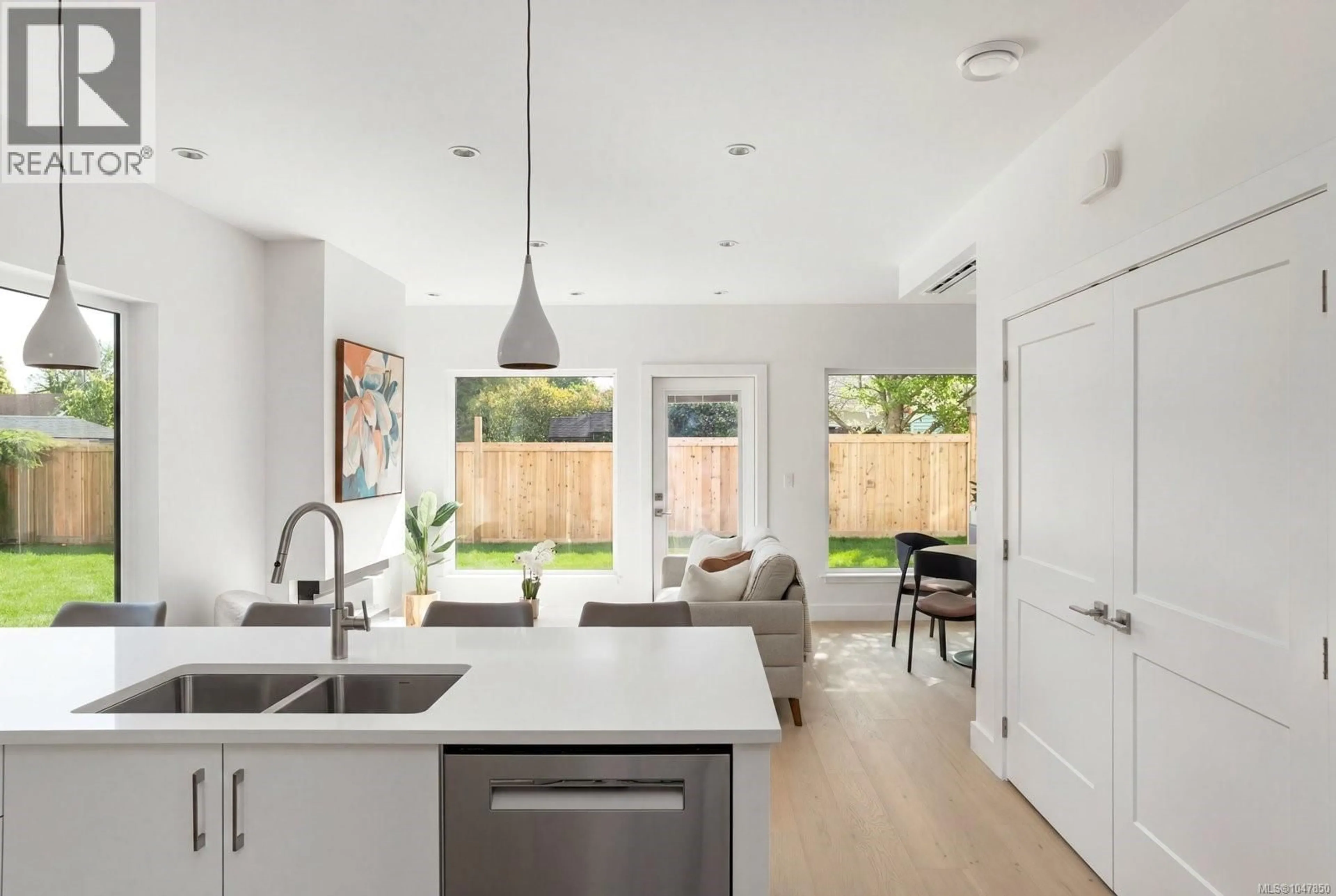 Open concept kitchen, unknown for 3 - 2118 PENTLAND ROAD, Oak Bay British Columbia V8S2W4