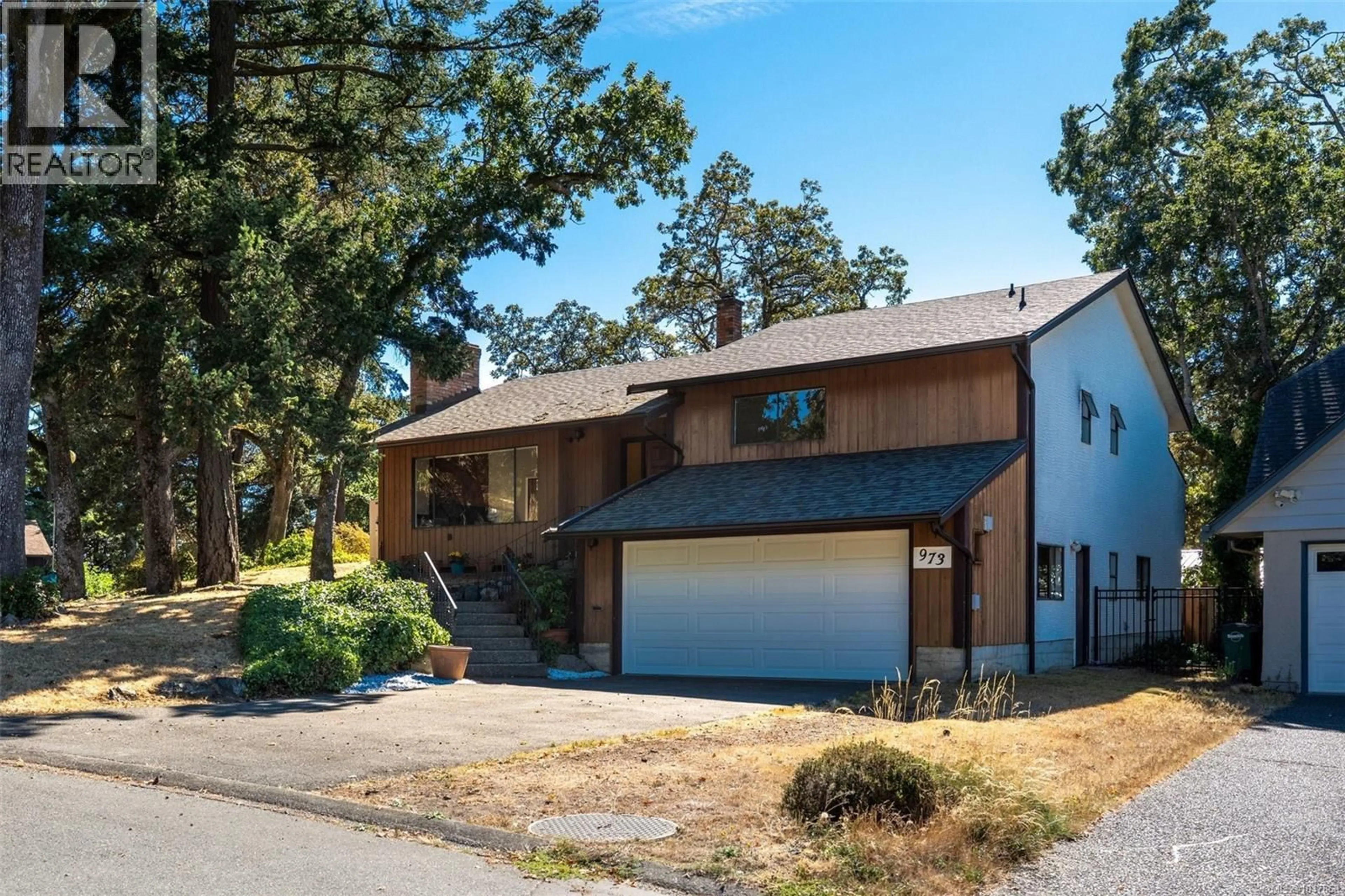 Unknown for 973 LANDEEN PLACE, Saanich British Columbia V8X3Z4