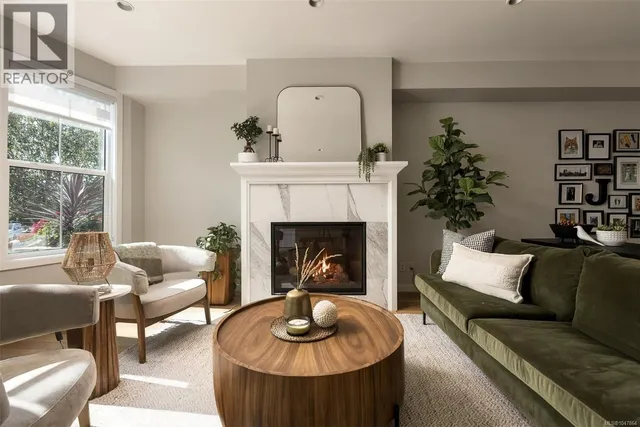 1048 PENTRELEW PLACE, Victoria 5