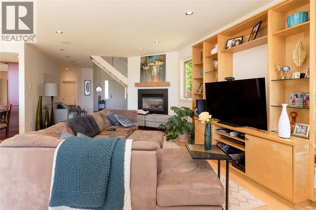 5469 SOOKE ROAD, Sooke 5