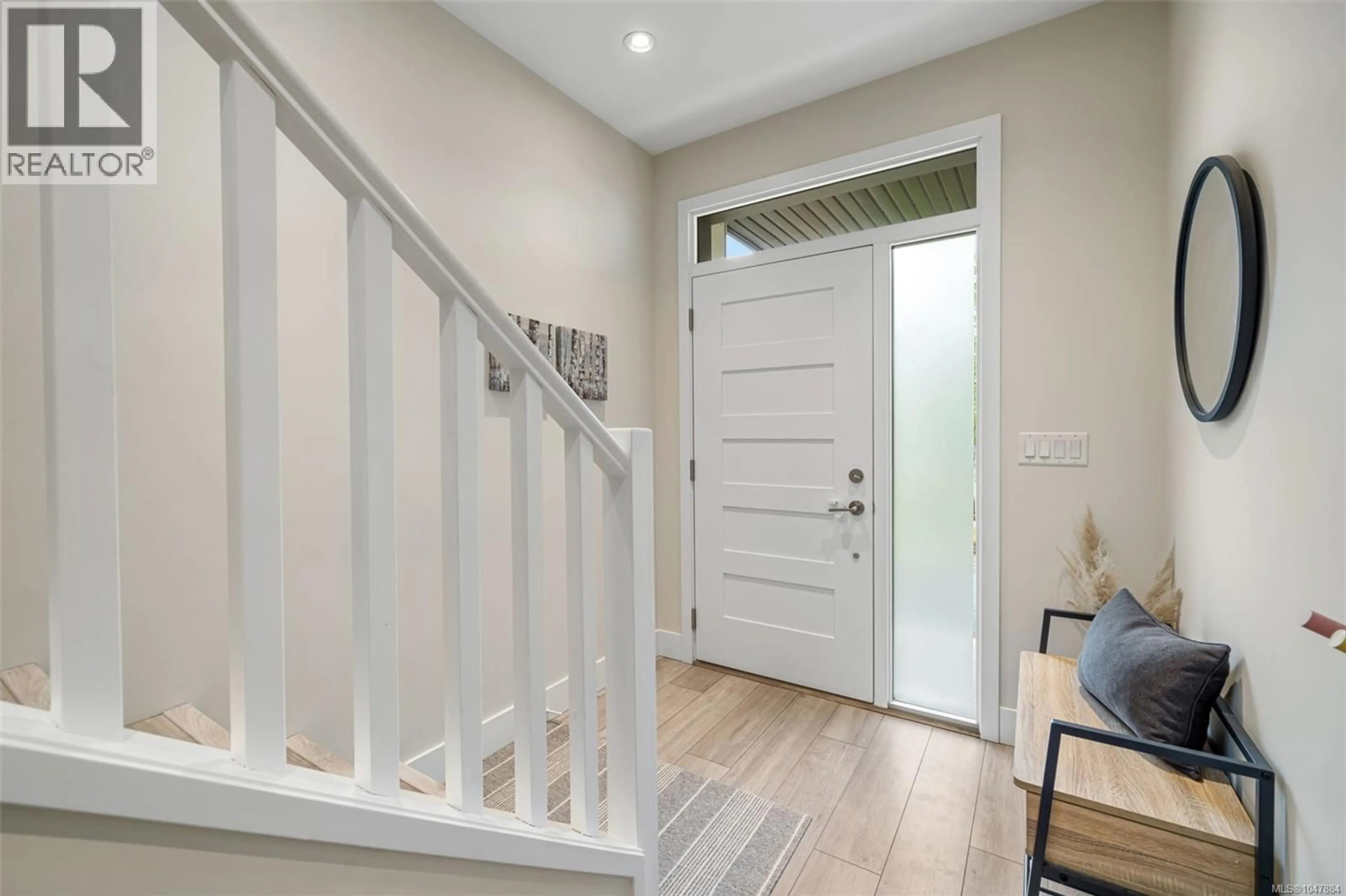 Indoor entryway for 2116 ECHO VALLEY COURT, Langford British Columbia V9B0Y2