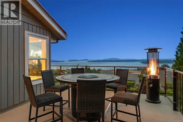 8750 PENDER PARK DRIVE, North Saanich 3