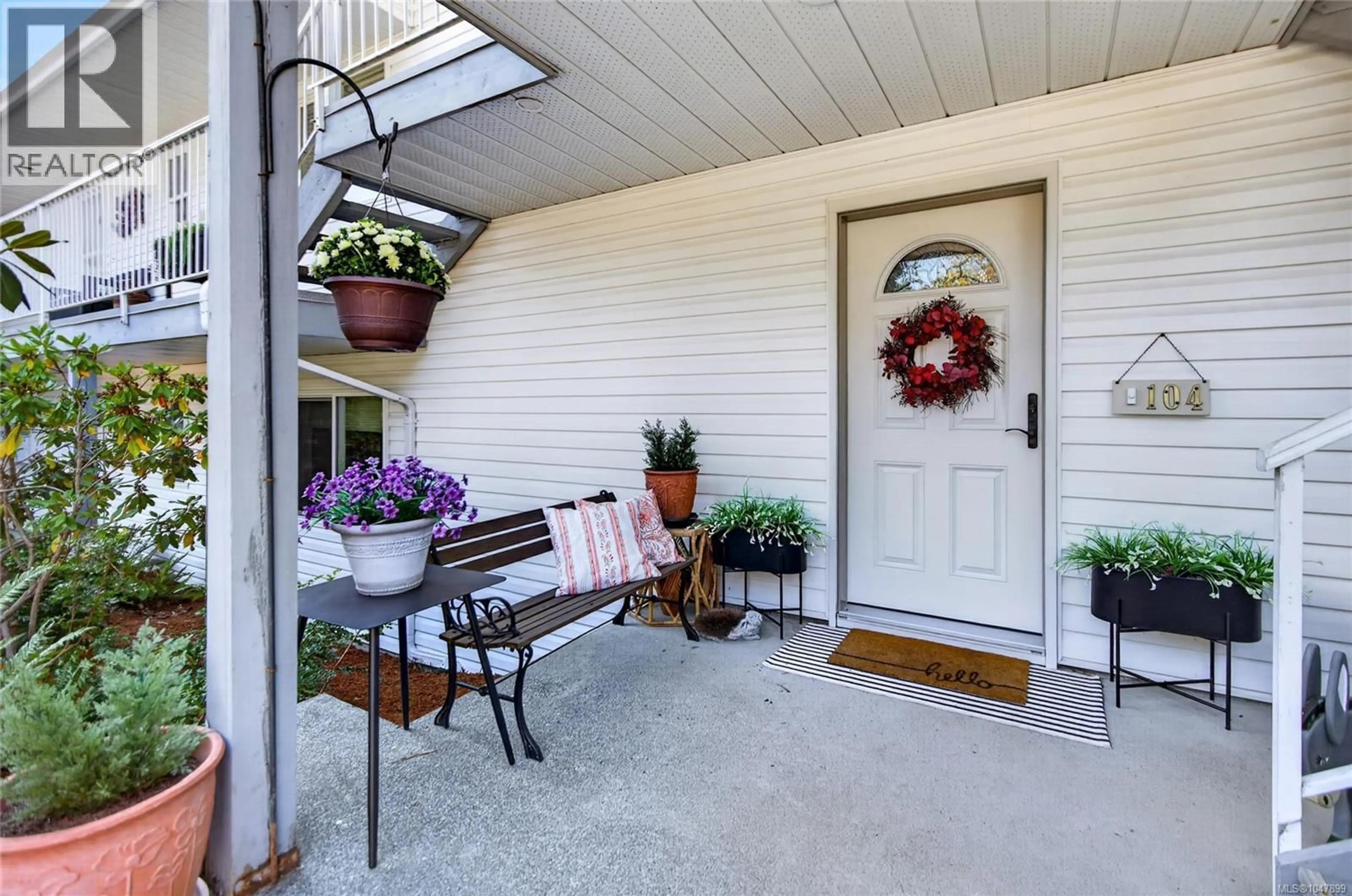 Indoor entryway for 104 - 220 BACK ROAD, Courtenay British Columbia V9N3W6