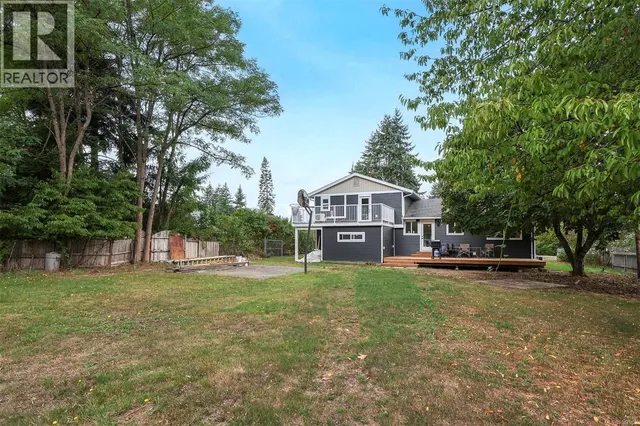3158 BARFORD CRESCENT, Courtenay 4