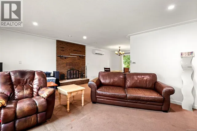 3158 BARFORD CRESCENT, Courtenay 5
