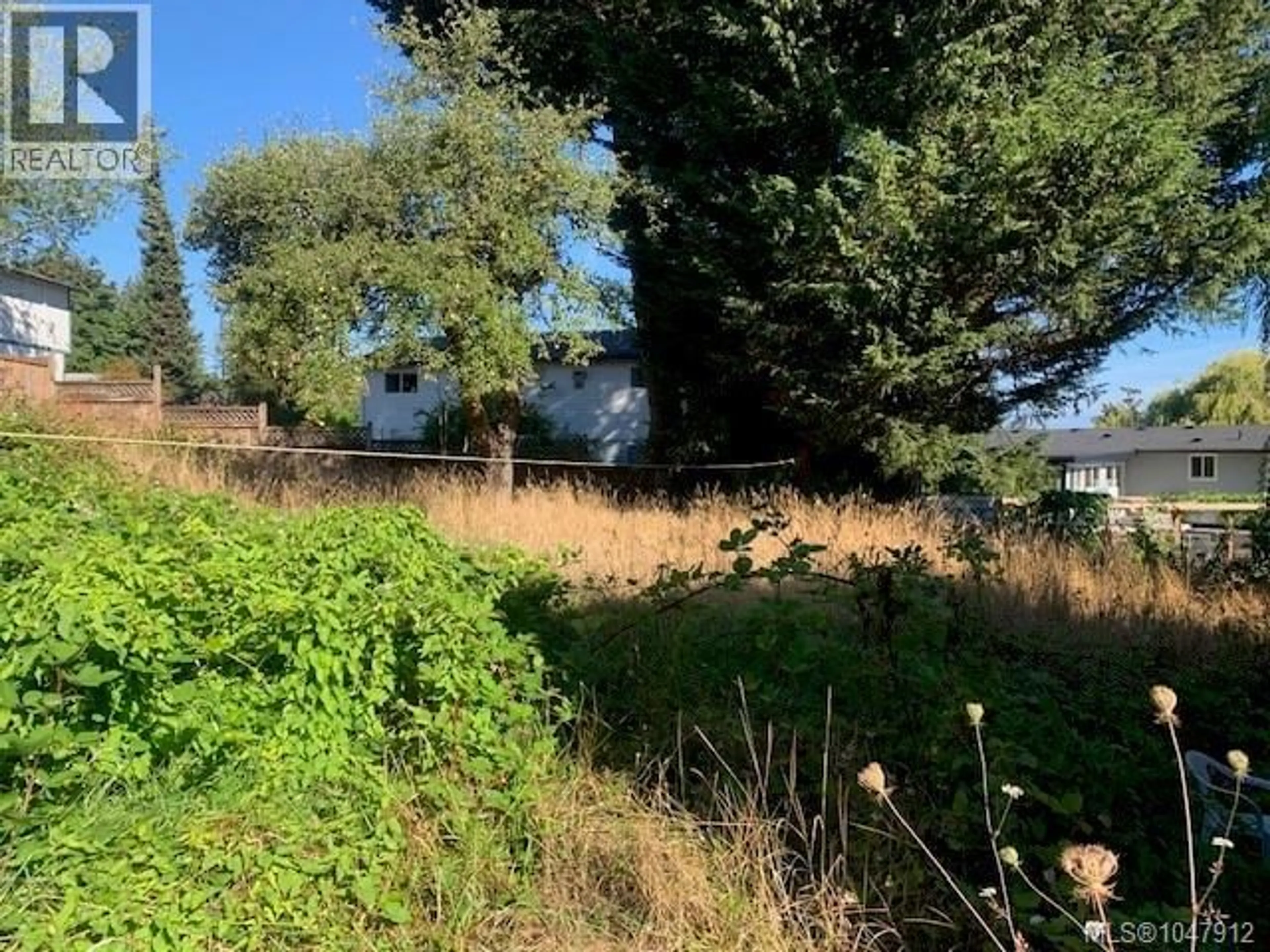 A pic from outside/outdoor area/front of a property/back of a property/a pic from drone, forest/trees view for 989 PLECAS CRESCENT, Nanaimo British Columbia V9R5R7