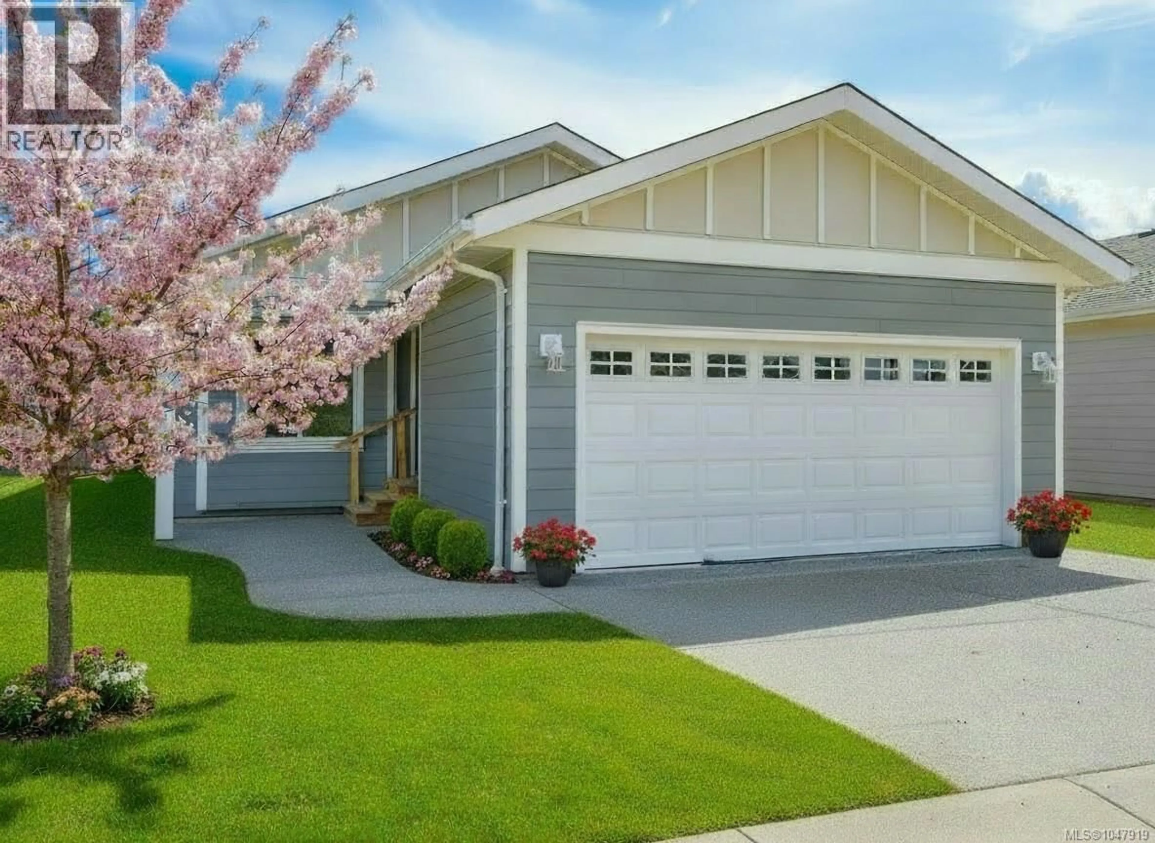 Home with vinyl exterior material, street for 204 - 5700 PIERCE ROAD, Port Alberni British Columbia V9Y0A3