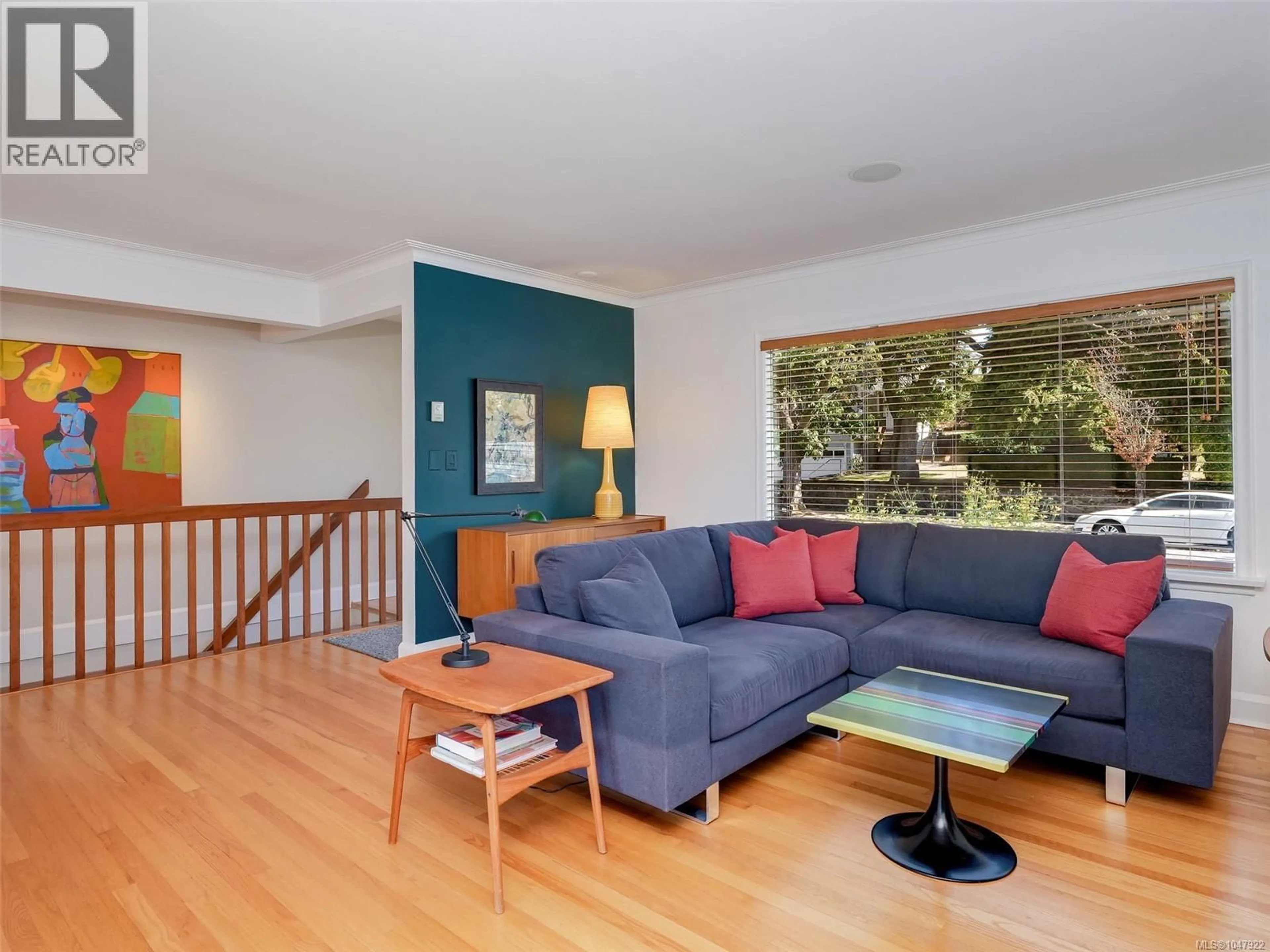 Living room with furniture, wood/laminate floor for 1814 BELMONT AVENUE, Victoria British Columbia V8R3Z2