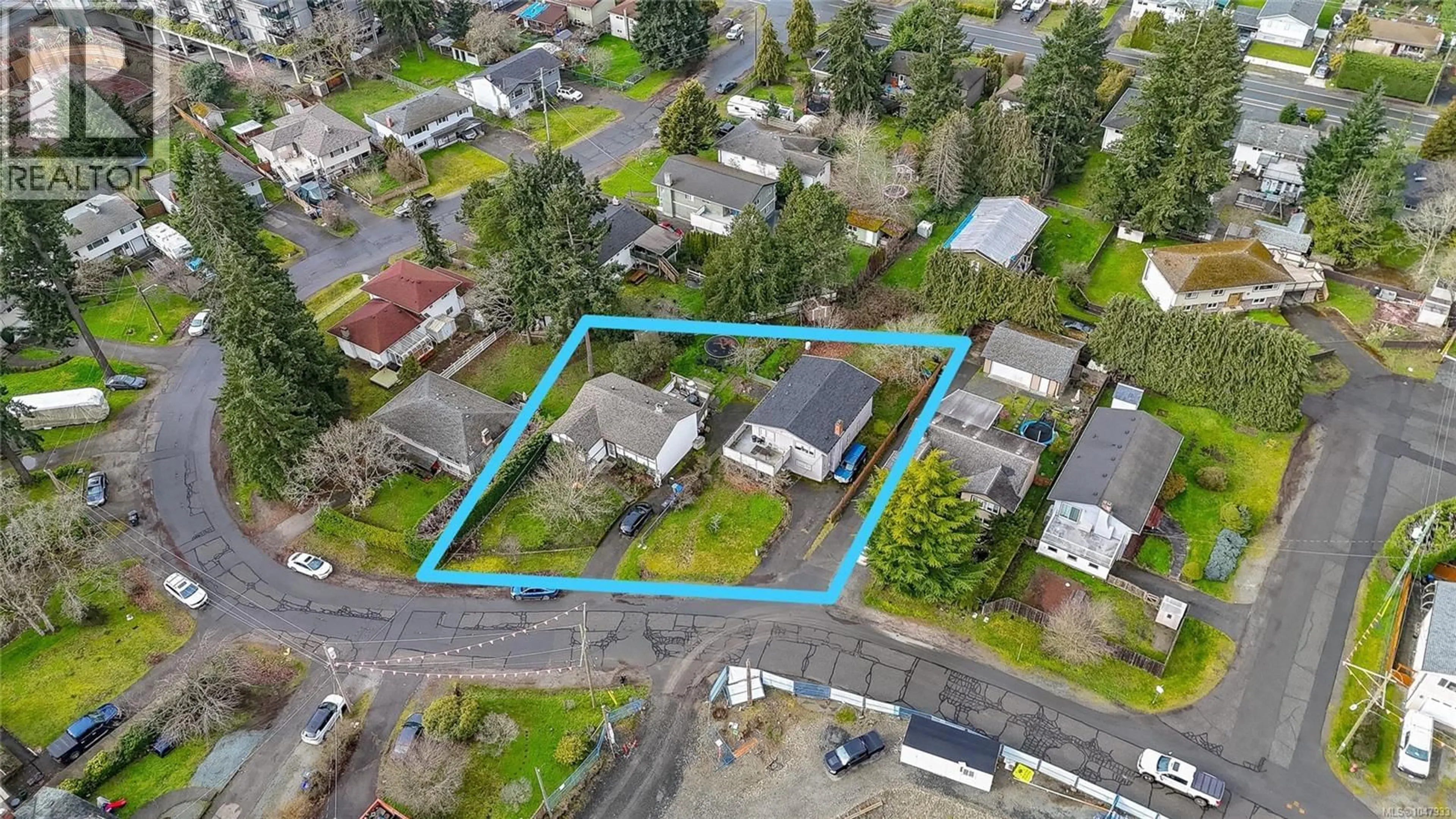 A pic from outside/outdoor area/front of a property/back of a property/a pic from drone, street for 2760 SCAFE ROAD, Langford British Columbia V9B3W7