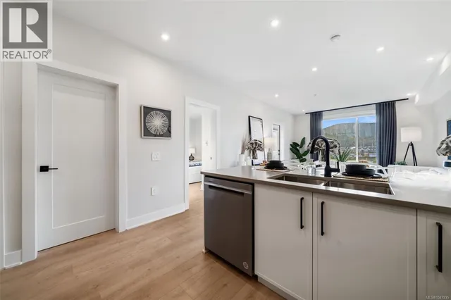 602 - 1371 GOLDSTREAM AVENUE, Langford 5