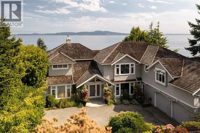 2924 MT. BAKER VIEW ROAD, Saanich 5