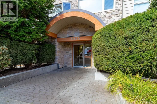 404 - 2940 HARRIET ROAD, Saanich 5