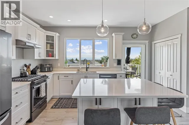 2494 KENTMERE AVENUE, Cumberland 5
