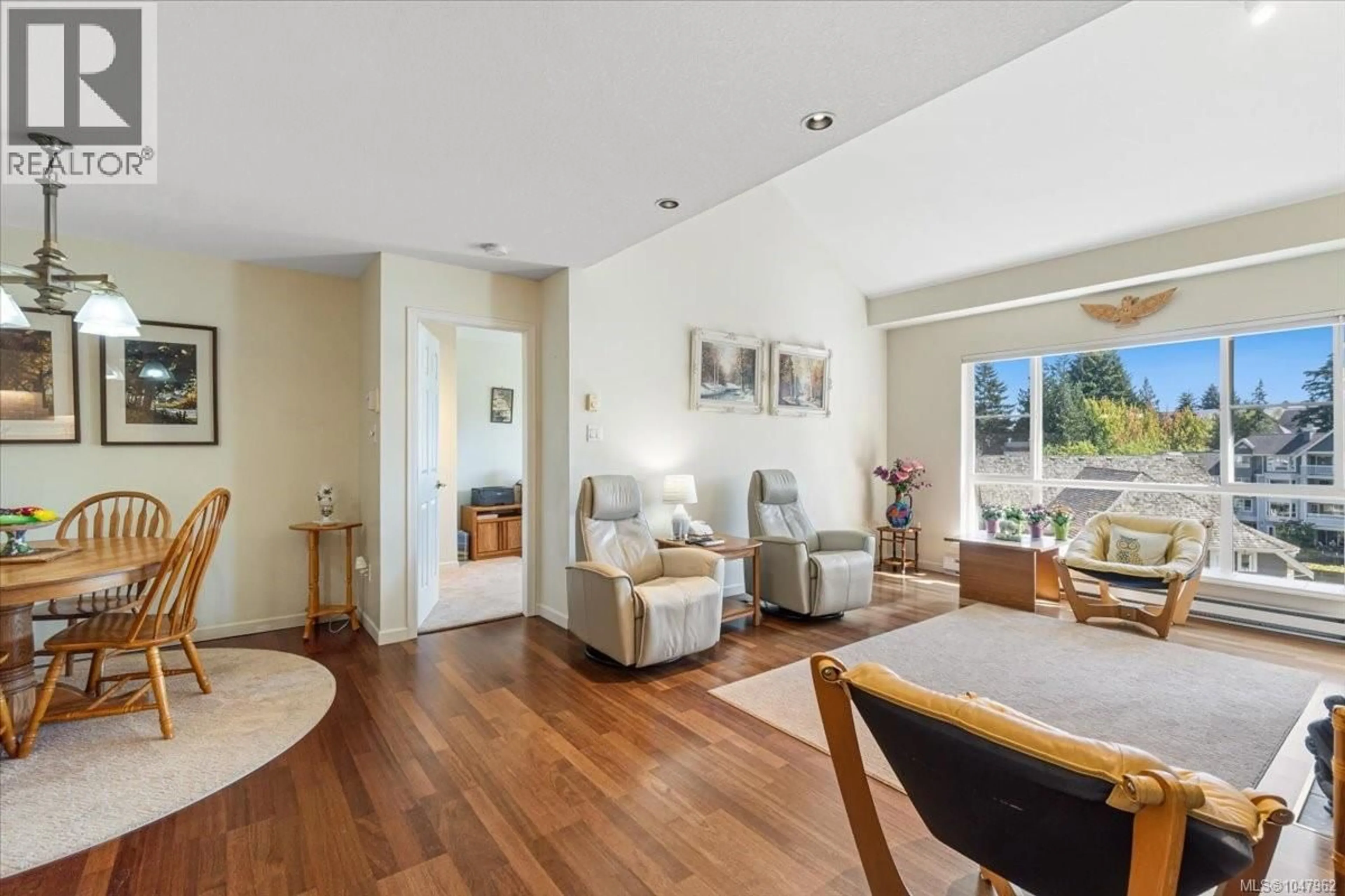 Living room with furniture, unknown for 403 - 5620 EDGEWATER LANE, Nanaimo British Columbia V9T6K1