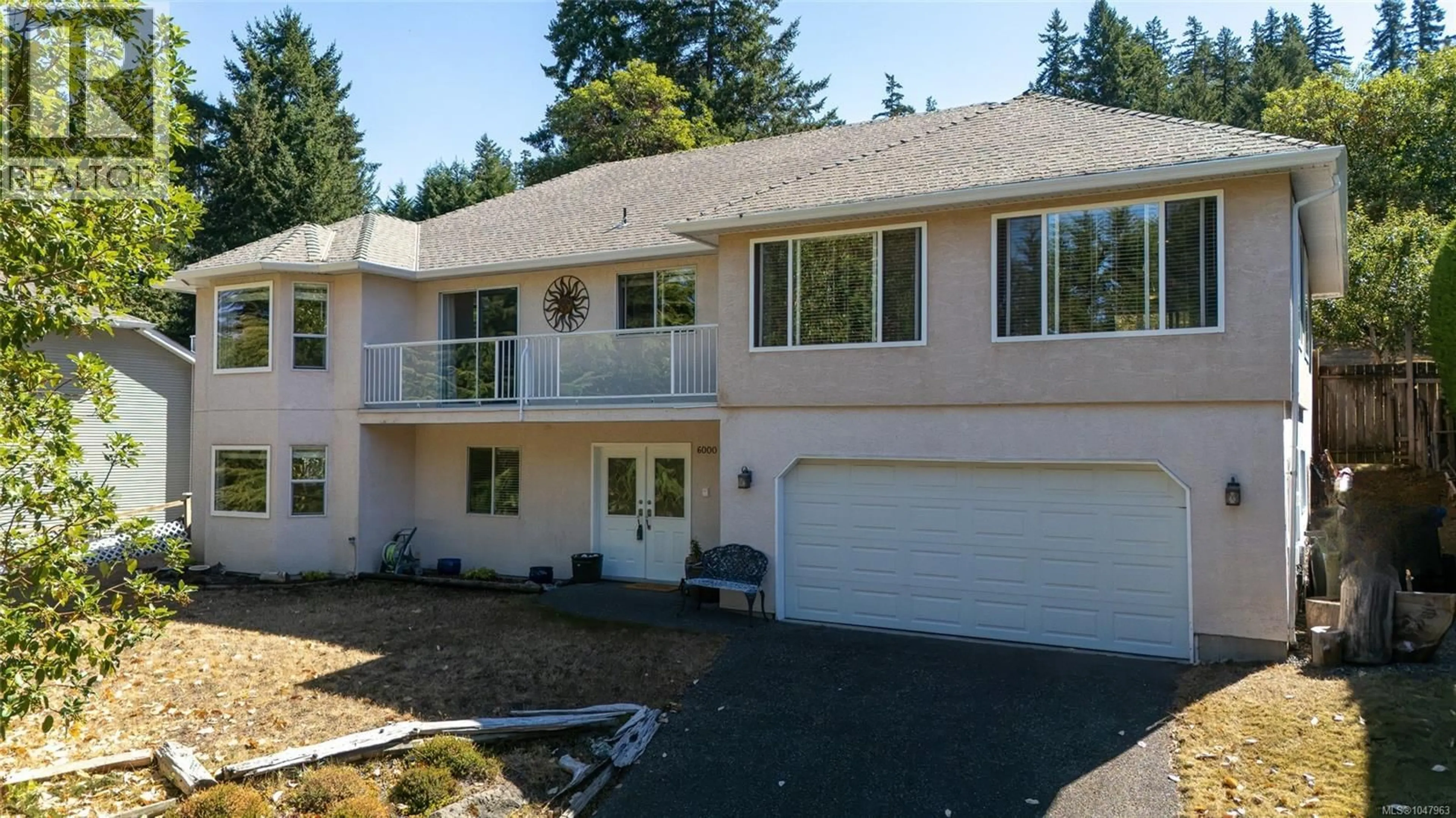 Home with vinyl exterior material, street for 6000 CHIPPEWA ROAD, Duncan British Columbia V9L5P3