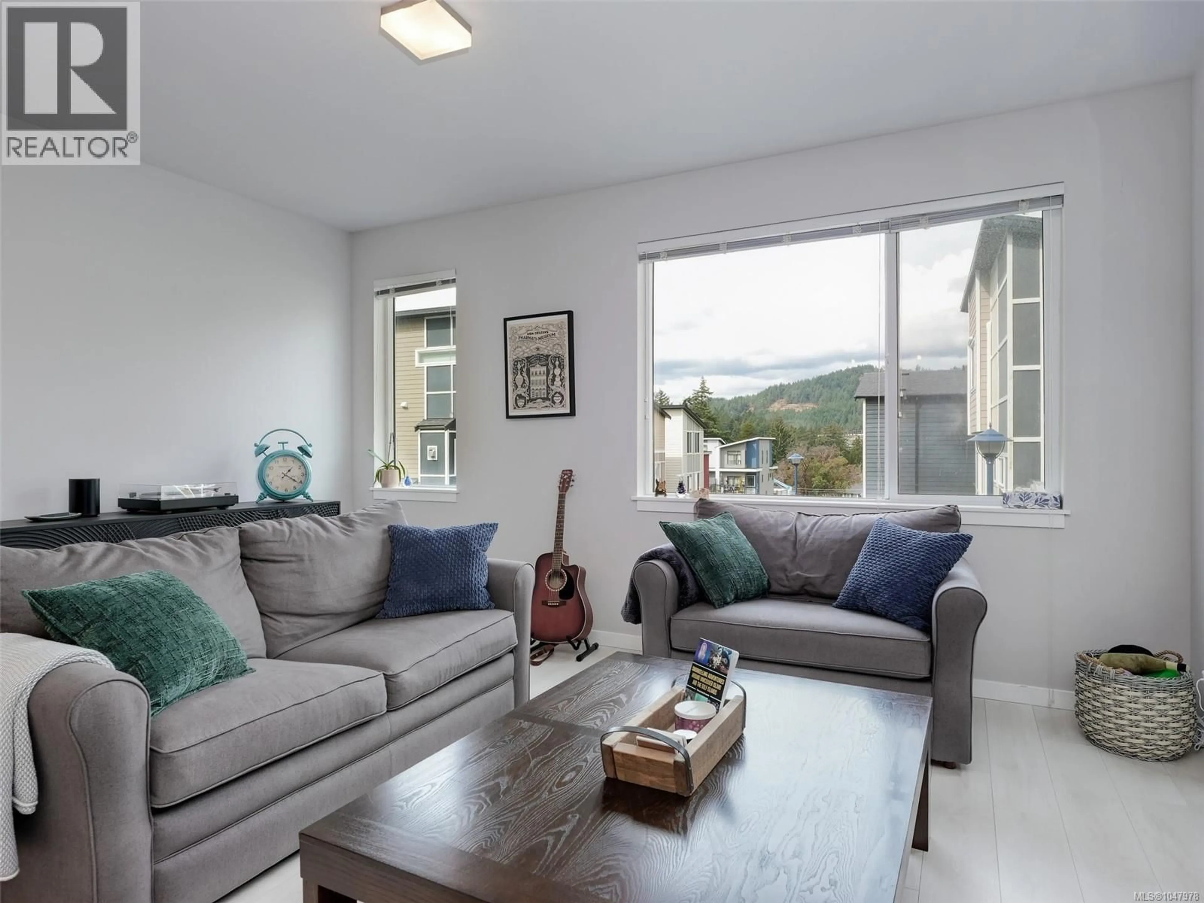 Living room with furniture, unknown for 3367 CROSSBILL TERRACE, Langford British Columbia V9C0J9