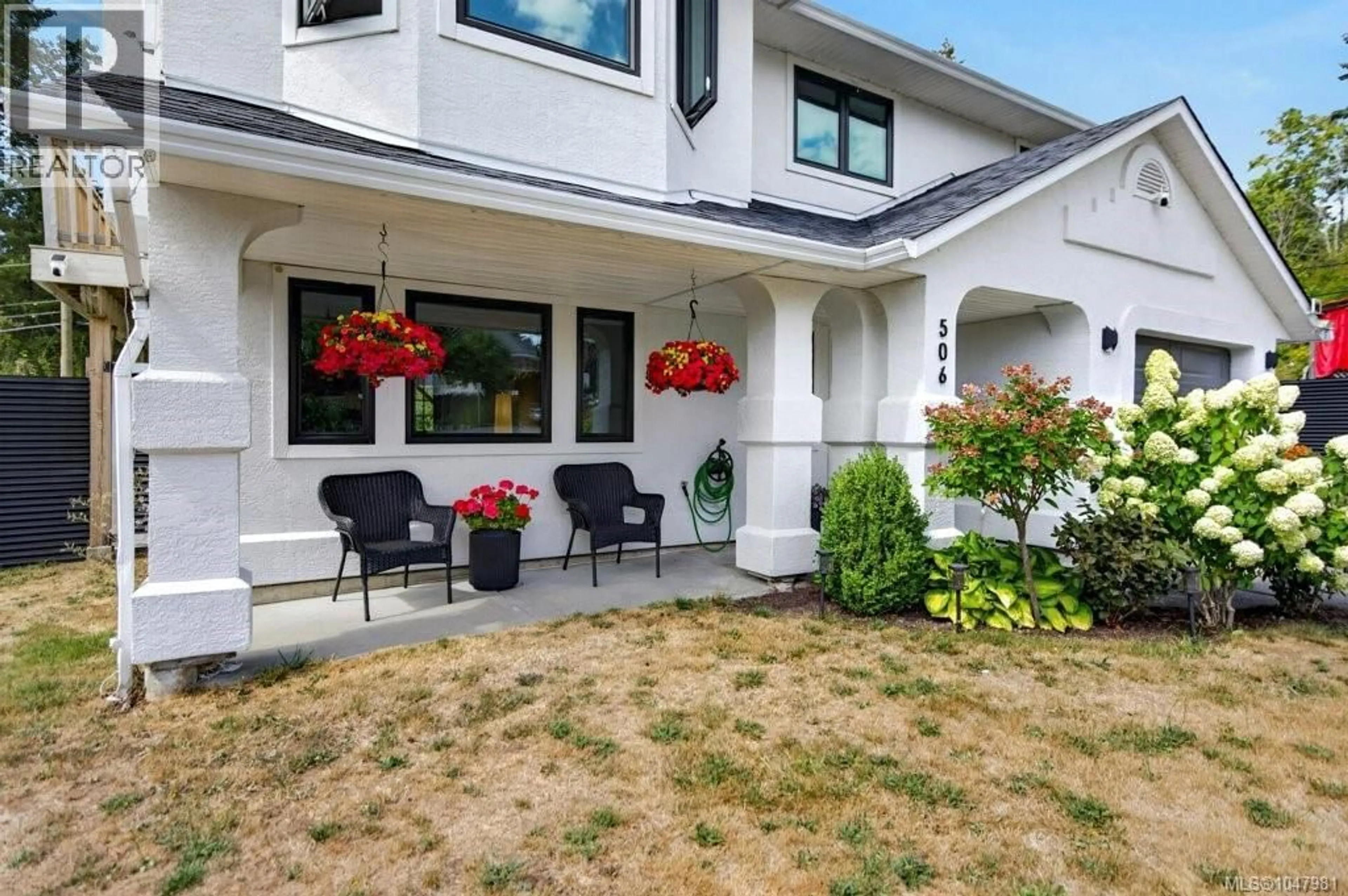 Patio, street for 506 HOBSON PLACE, Courtenay British Columbia V9N8W5