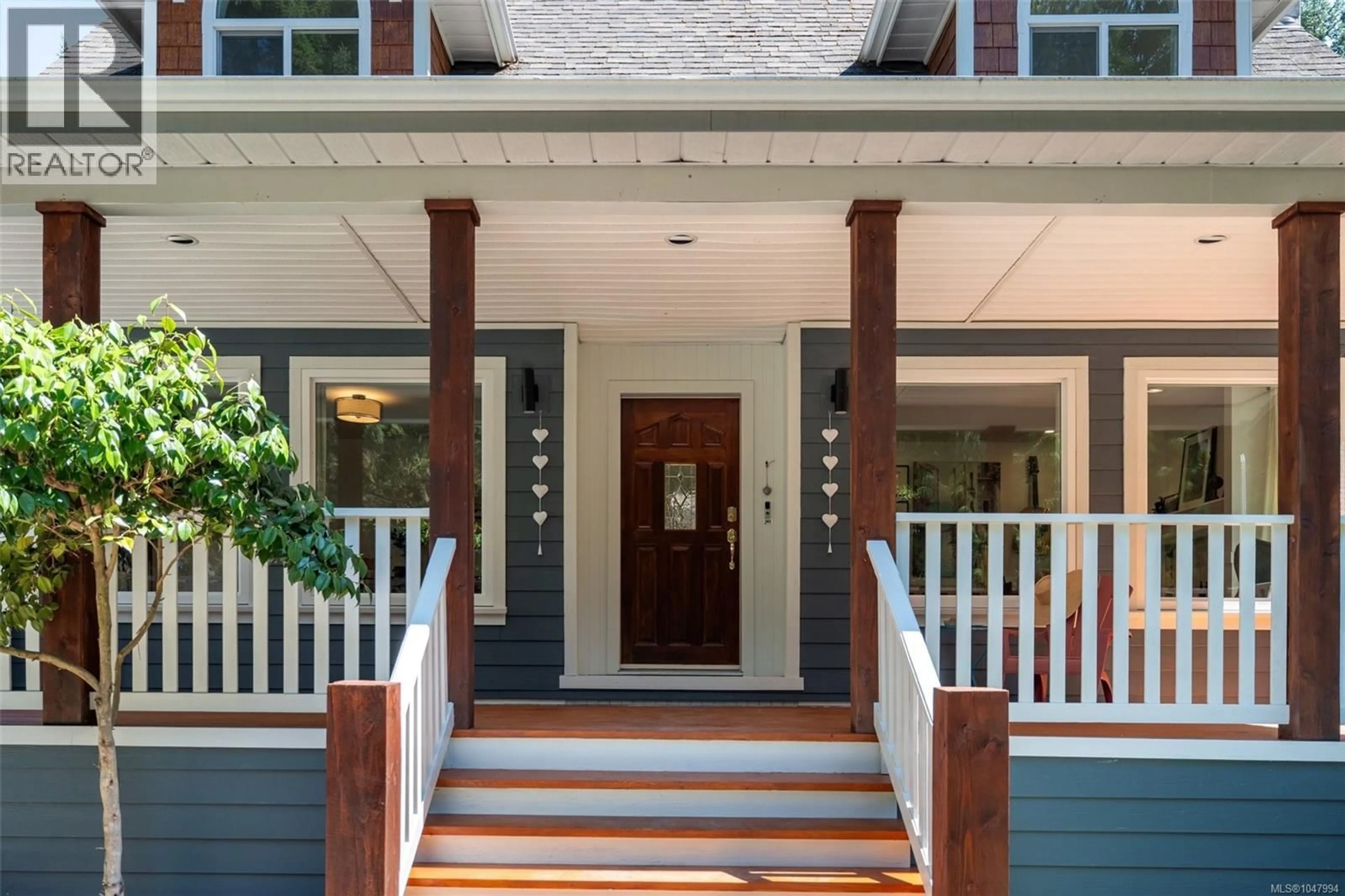 Indoor entryway for 11357 REDBUD PLACE, North Saanich British Columbia V8L5J9