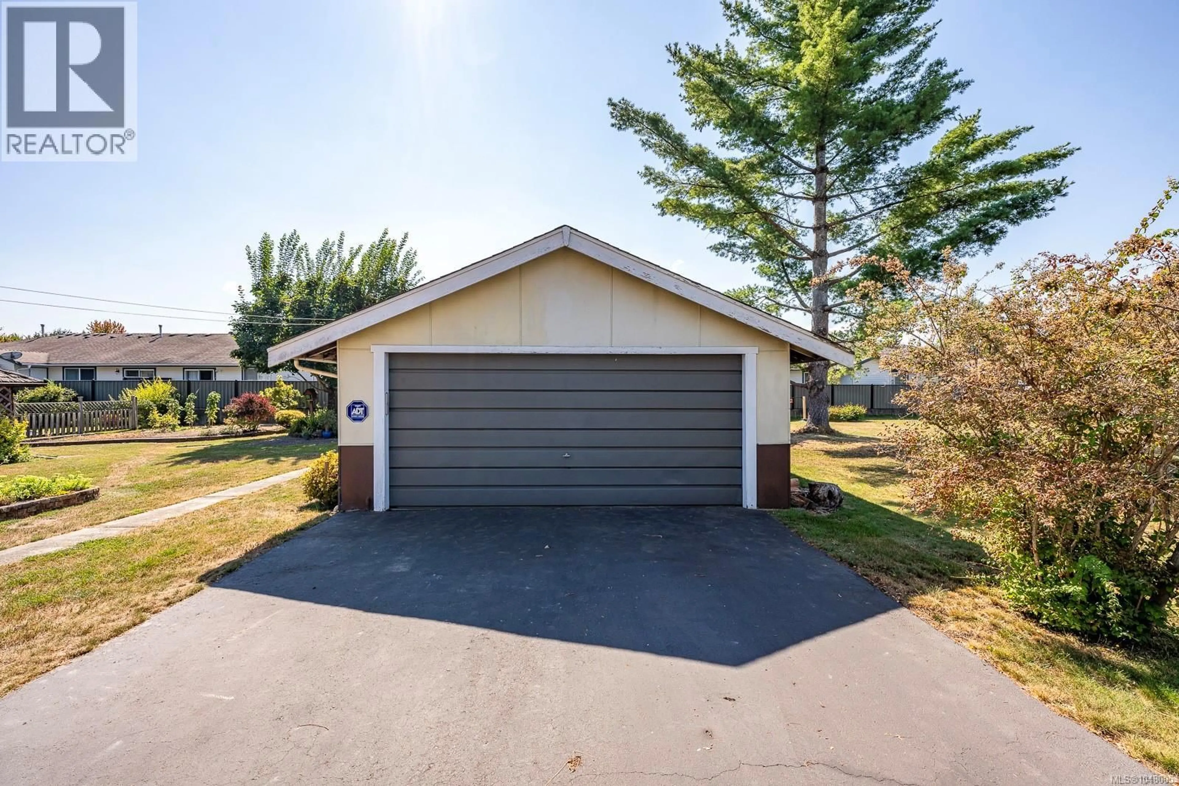 Unknown for 1775 WILLEMAR AVENUE, Courtenay British Columbia V9N3M5