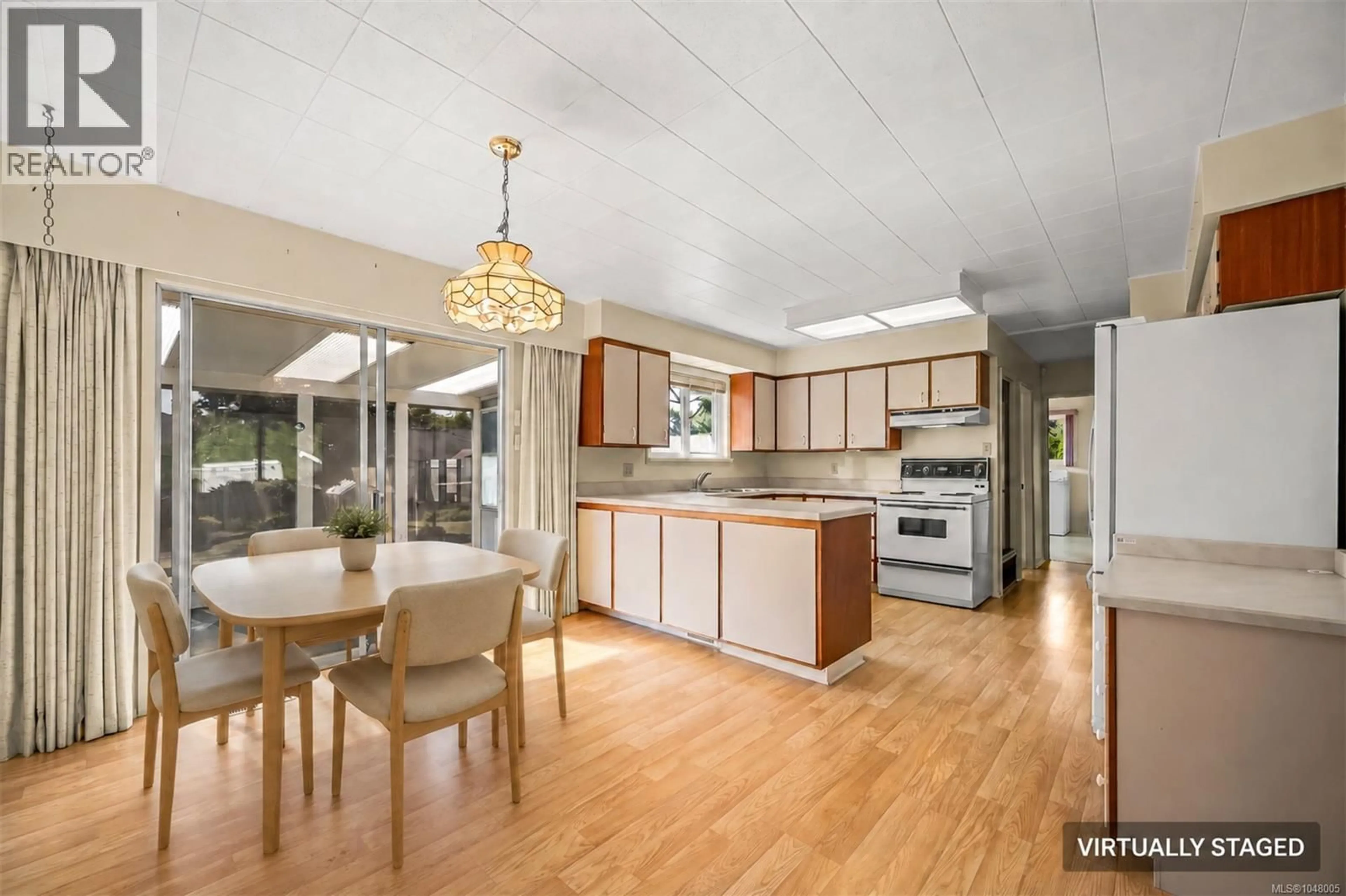 Open concept kitchen, unknown for 1775 WILLEMAR AVENUE, Courtenay British Columbia V9N3M5