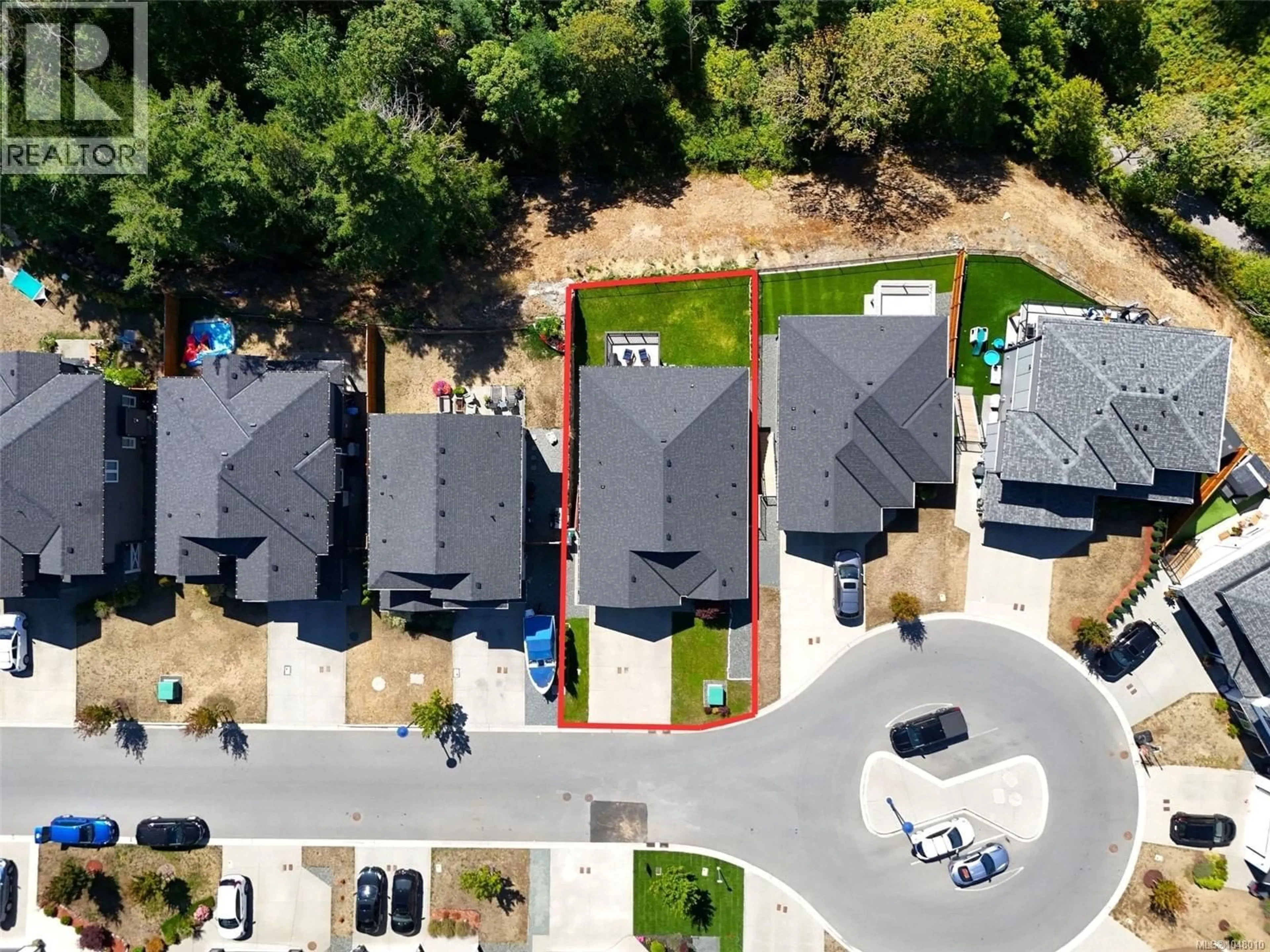 A pic from outside/outdoor area/front of a property/back of a property/a pic from drone, street for 933 BLAKEON PLACE, Langford British Columbia V9C0R3