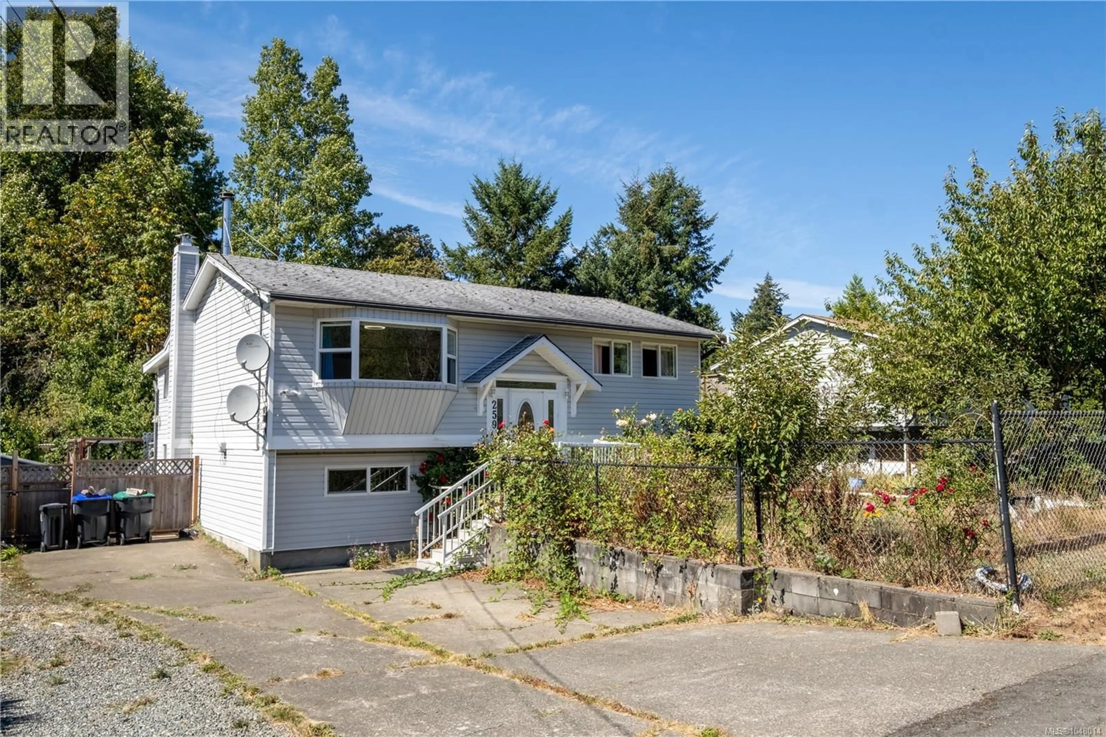 A pic from outside/outdoor area/front of a property/back of a property/a pic from drone, street for 259 DENMAN STREET, Comox British Columbia V9M3B5
