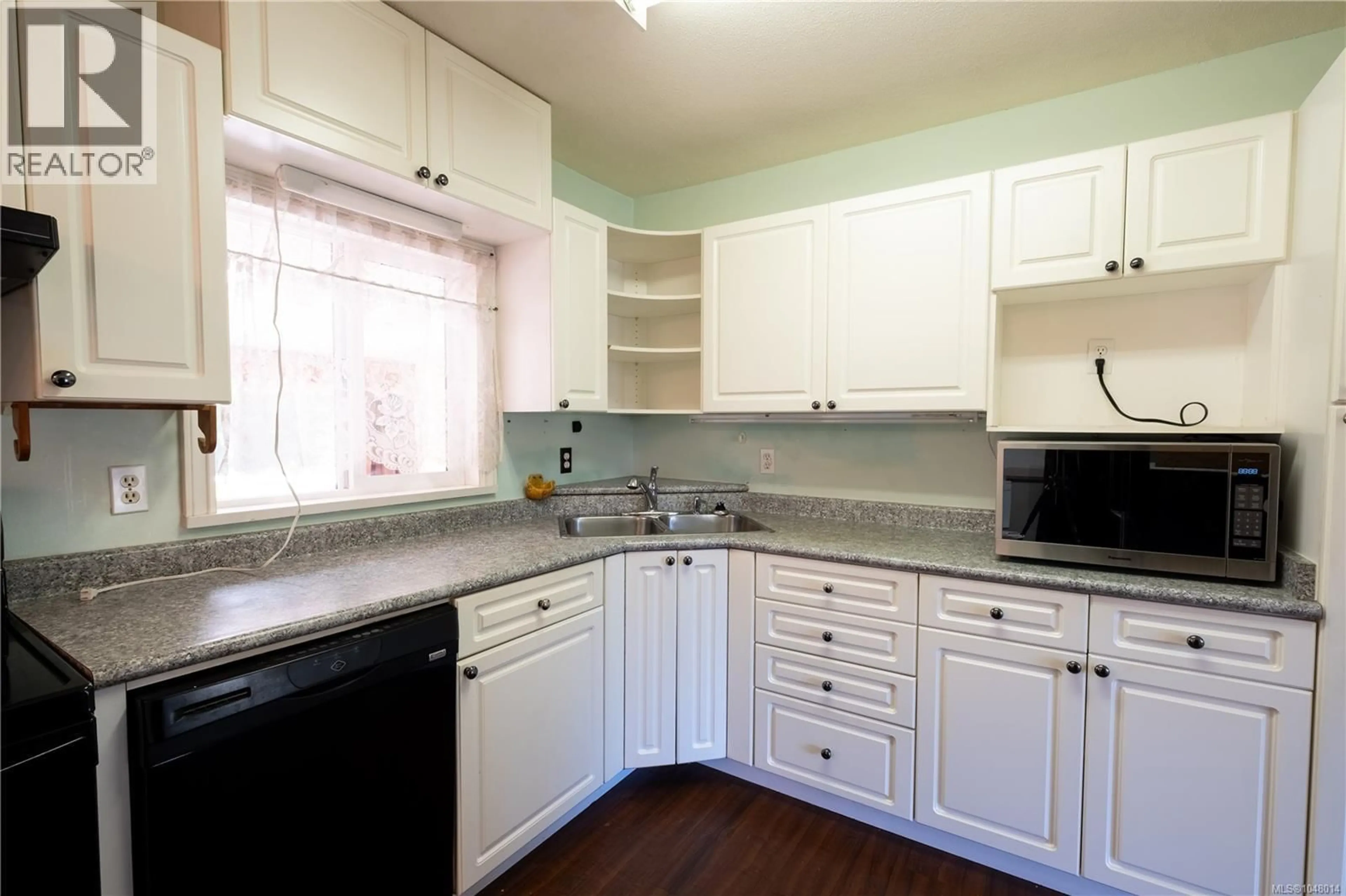 Standard kitchen, unknown for 259 DENMAN STREET, Comox British Columbia V9M3B5