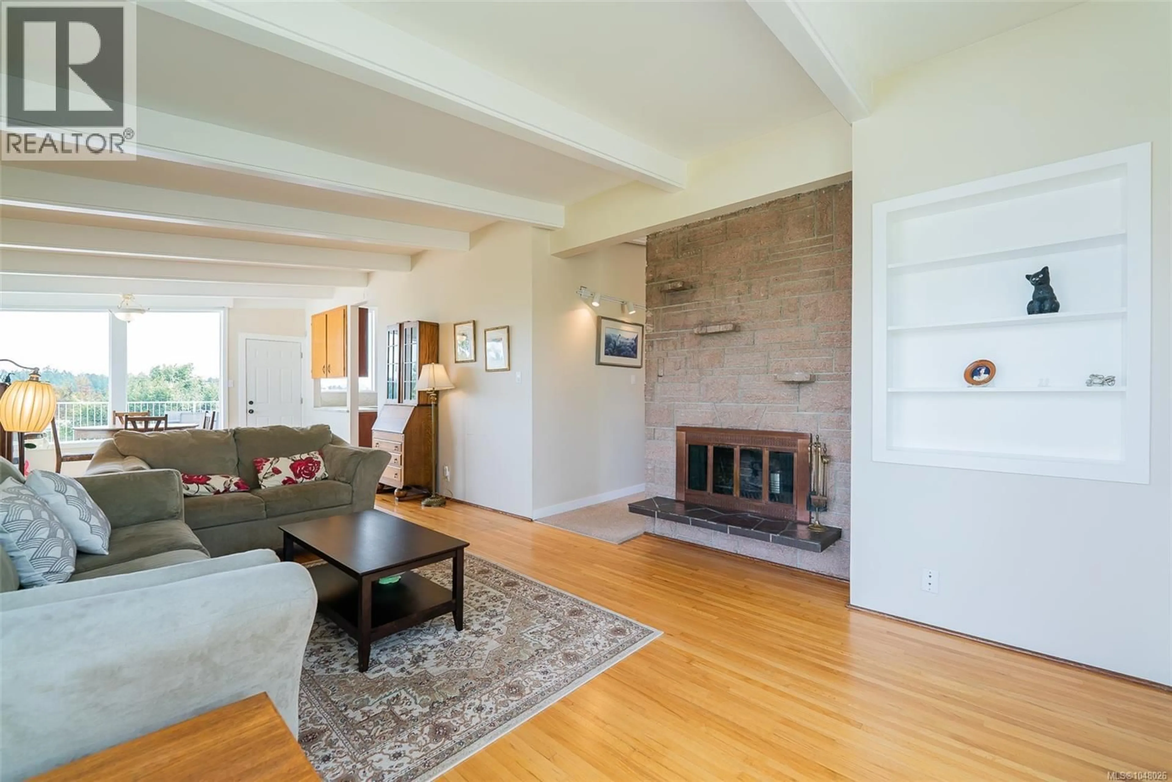 Living room with furniture, unknown for 1330 BELFORD AVENUE, Nanaimo British Columbia V9S4A6