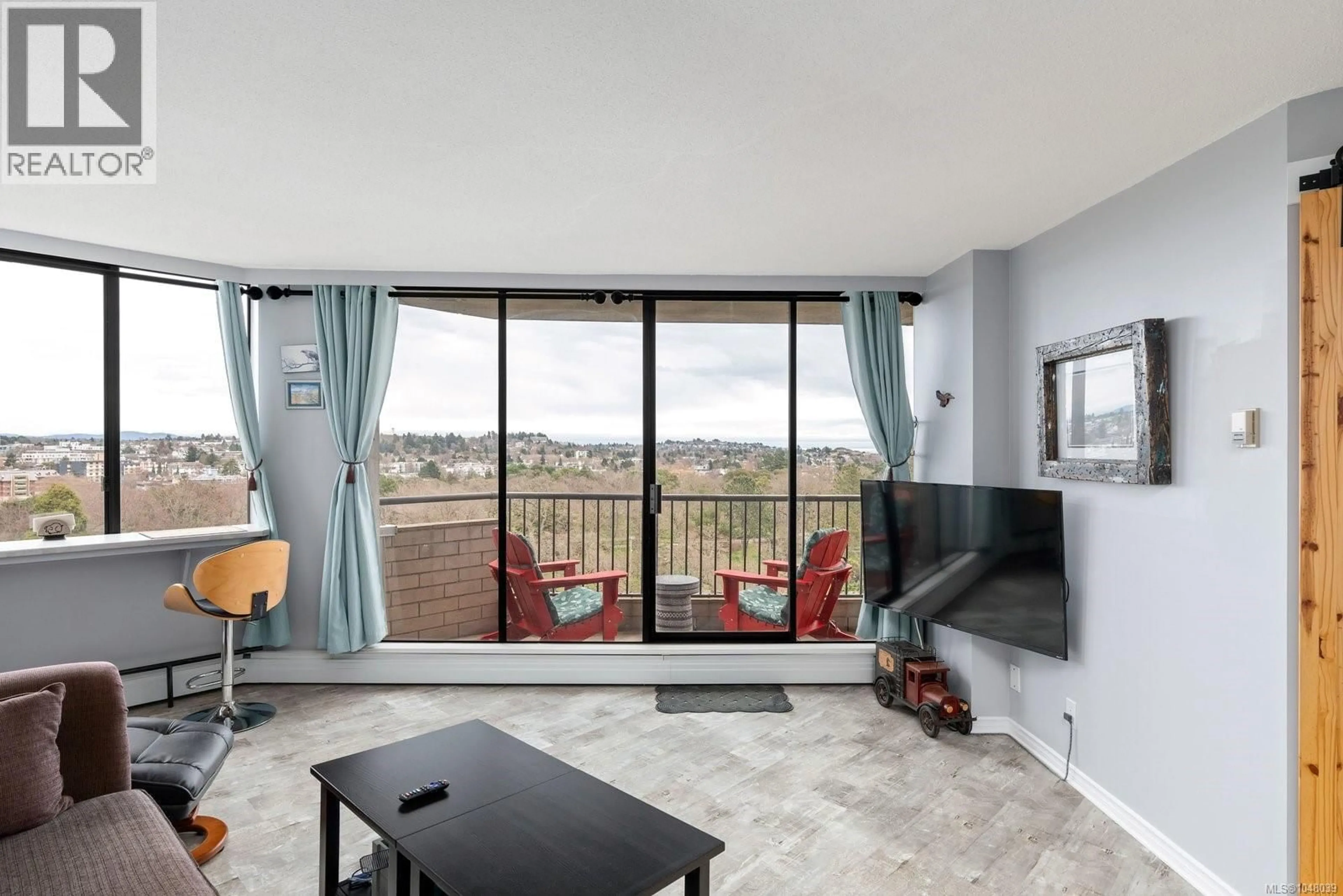 Living room with furniture, unknown for 1407 - 620 TORONTO STREET, Victoria British Columbia V8V1P7