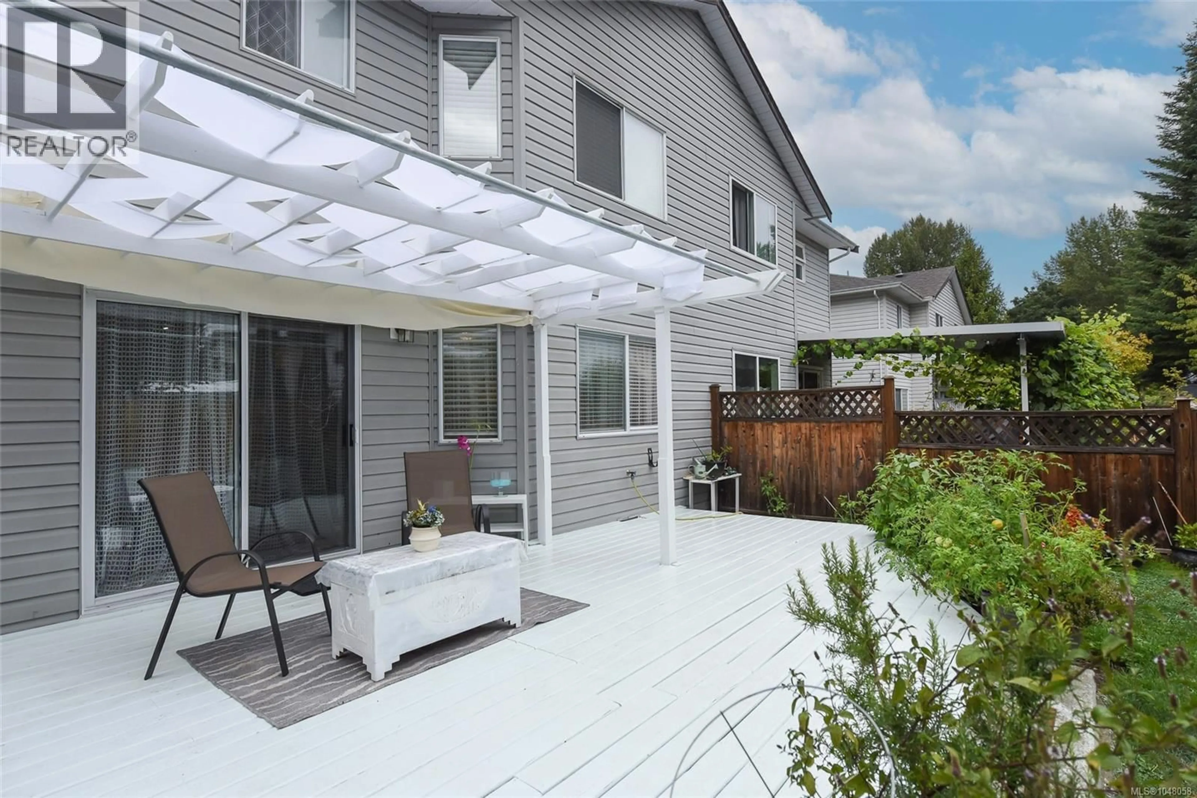 Patio, street for B - 2284 1ST STREET, Courtenay British Columbia V9N8X8