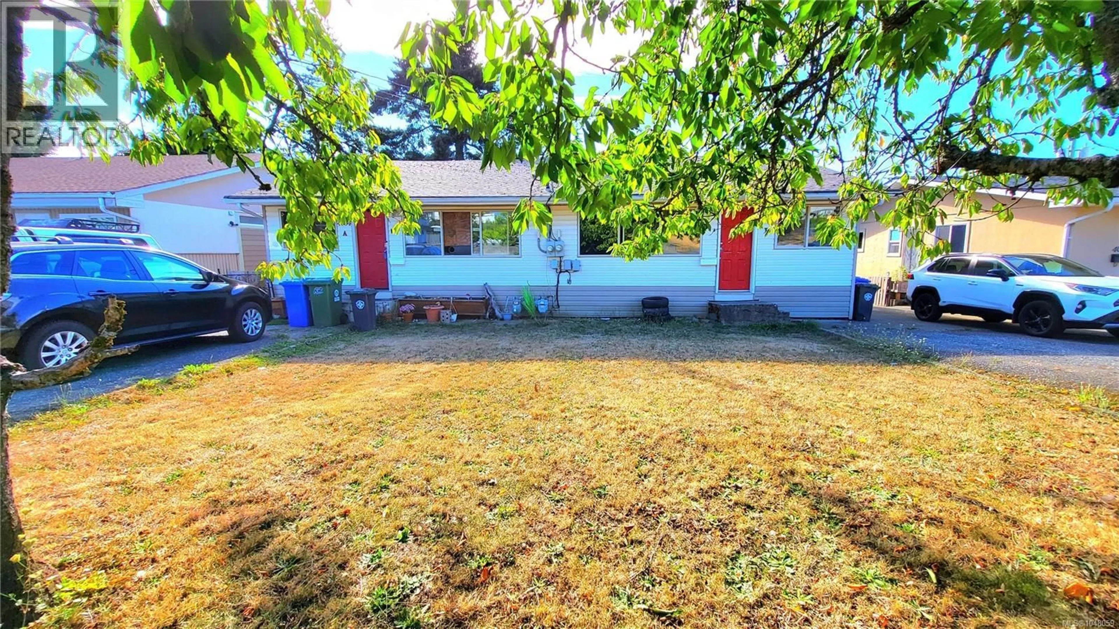 A pic from outside/outdoor area/front of a property/back of a property/a pic from drone, street for 4034 6TH AVENUE, Port Alberni British Columbia V9Y4M7
