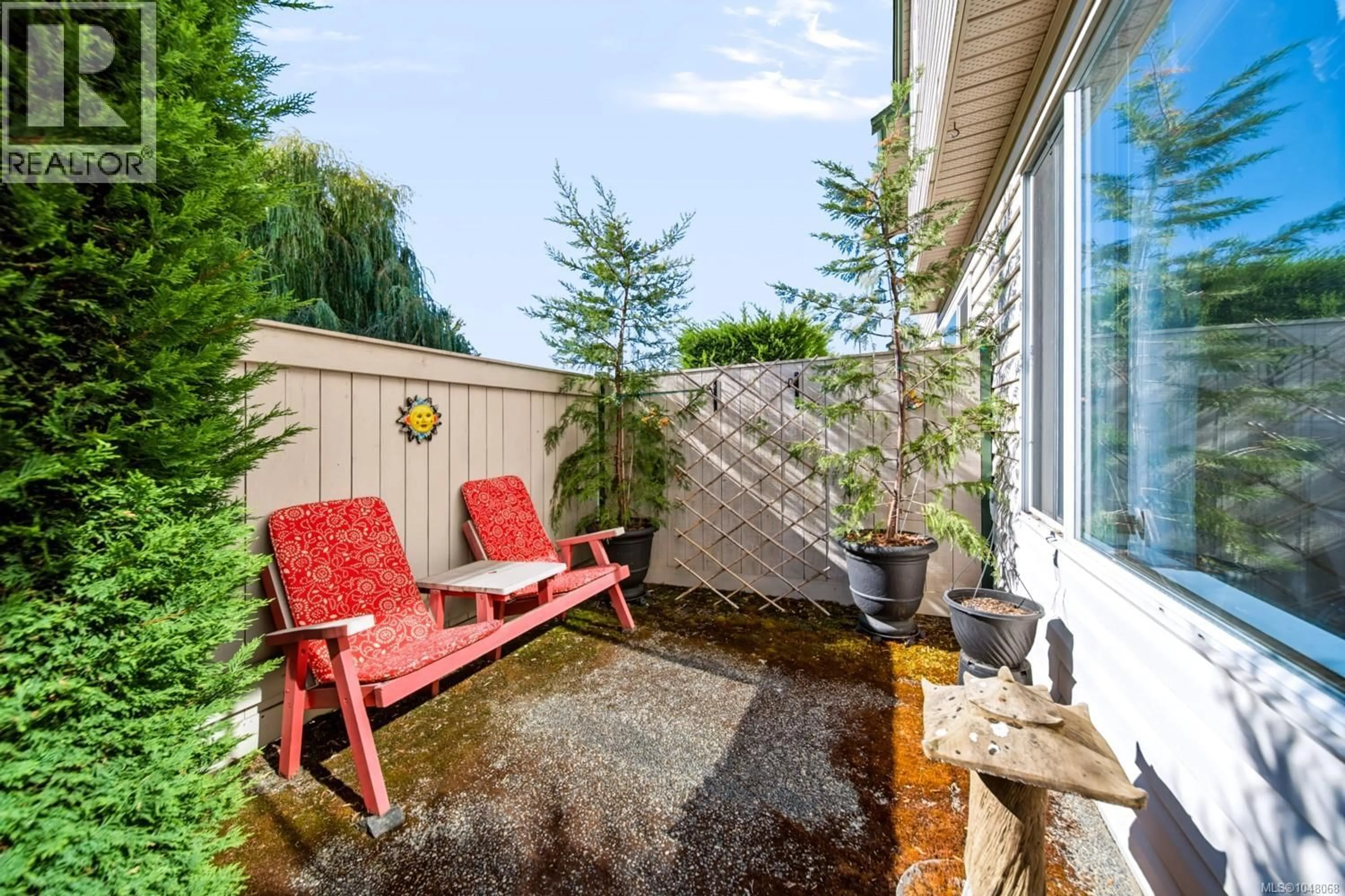Patio, water/lake/river/ocean view for 6 - 1906 BOWEN ROAD, Nanaimo British Columbia V9S5S6