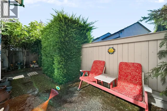 6 - 1906 BOWEN ROAD, Nanaimo 5