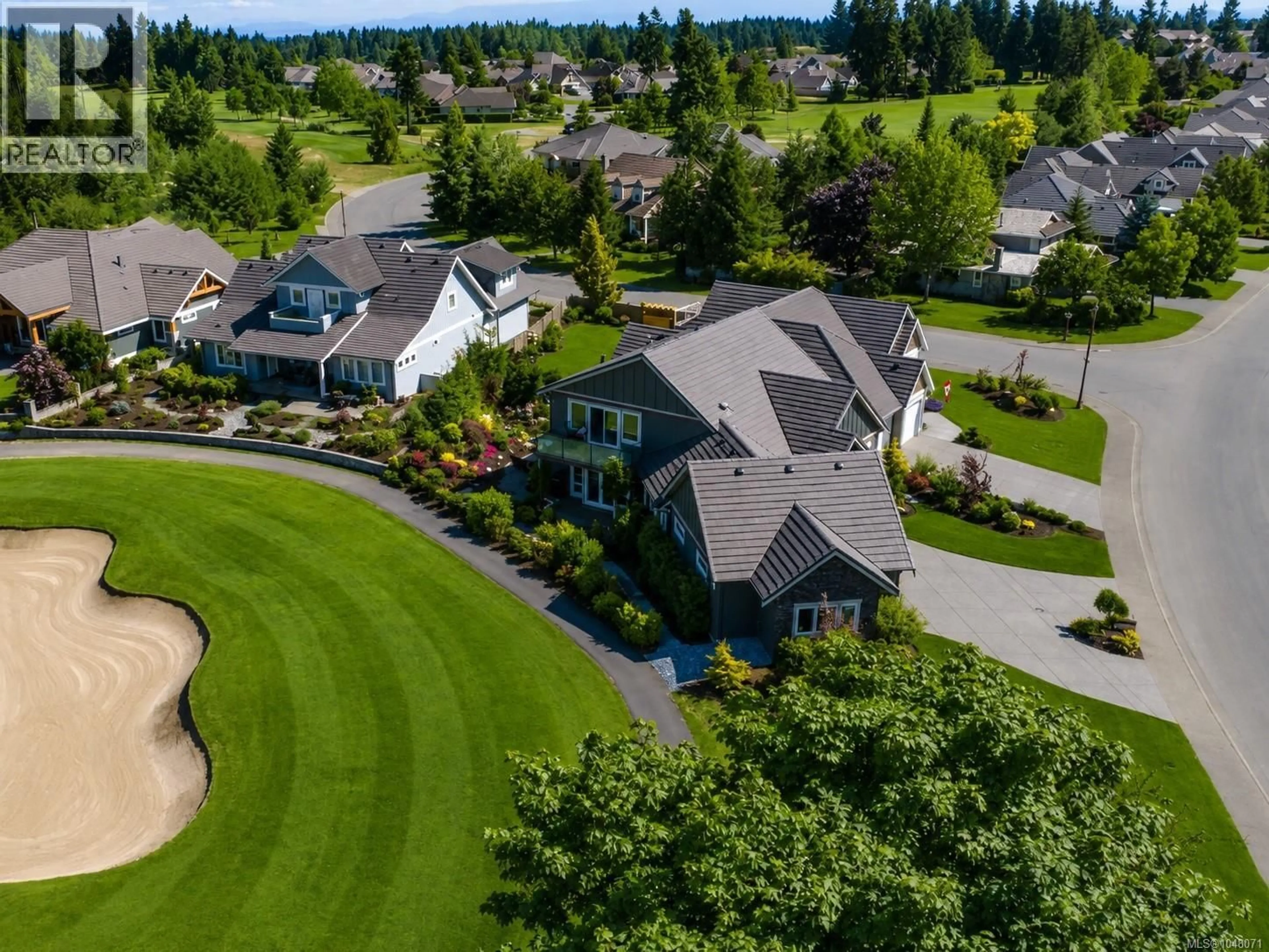 A pic from outside/outdoor area/front of a property/back of a property/a pic from drone, unknown for 3172 ROYAL VISTA WAY, Courtenay British Columbia V9N9X3