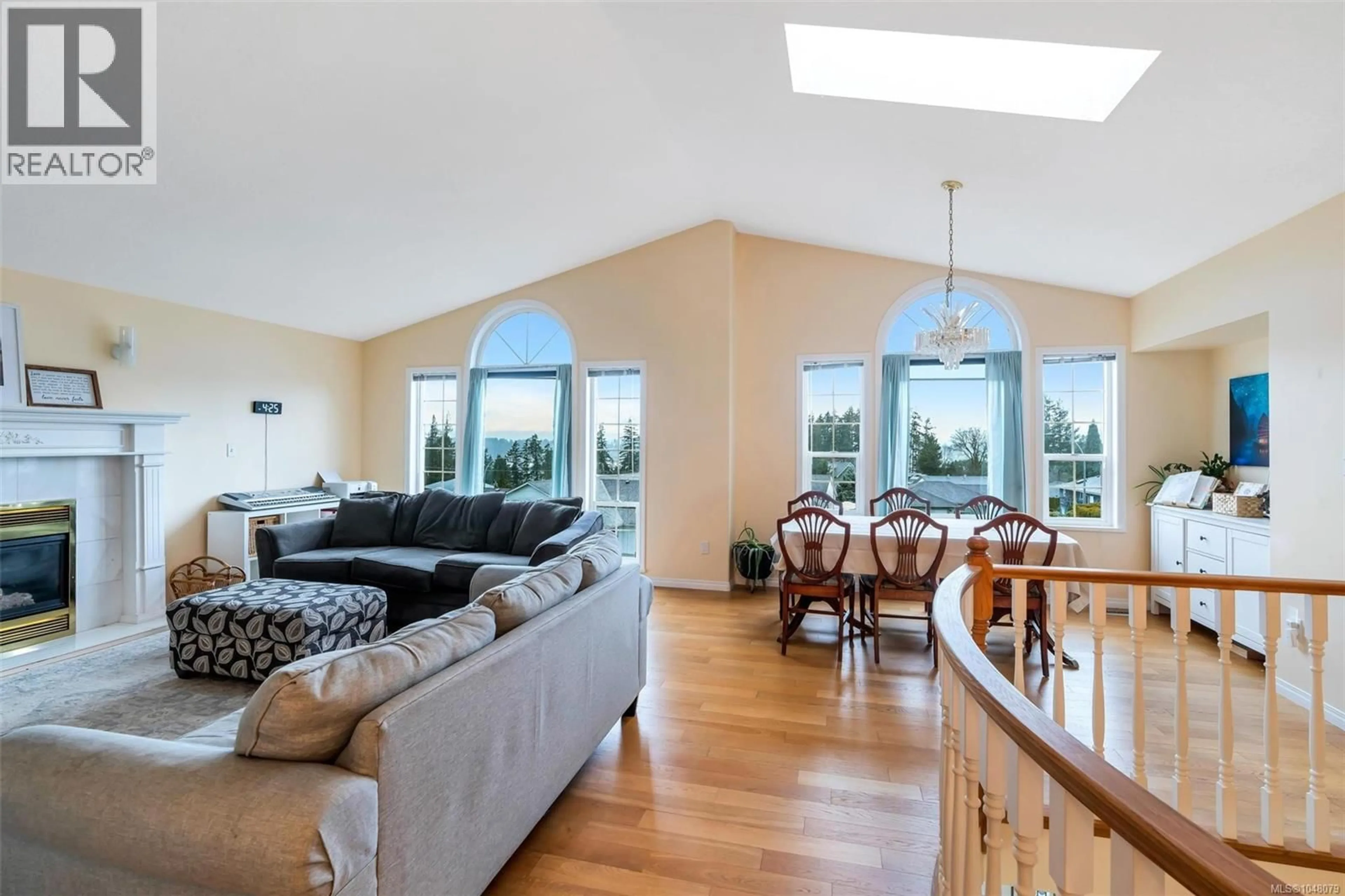 Living room with furniture, unknown for 6111 DENALI DRIVE, Duncan British Columbia V9L5N4